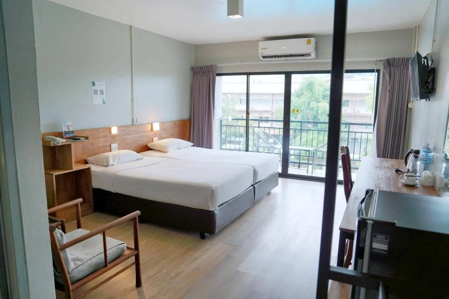 Bed in Basaya Beach Hotel & Resort