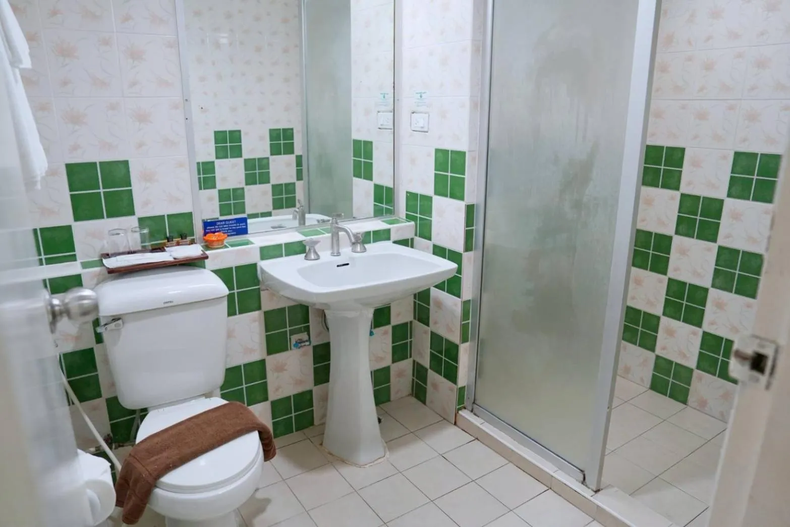 Basaya Beach Hotel & Resort