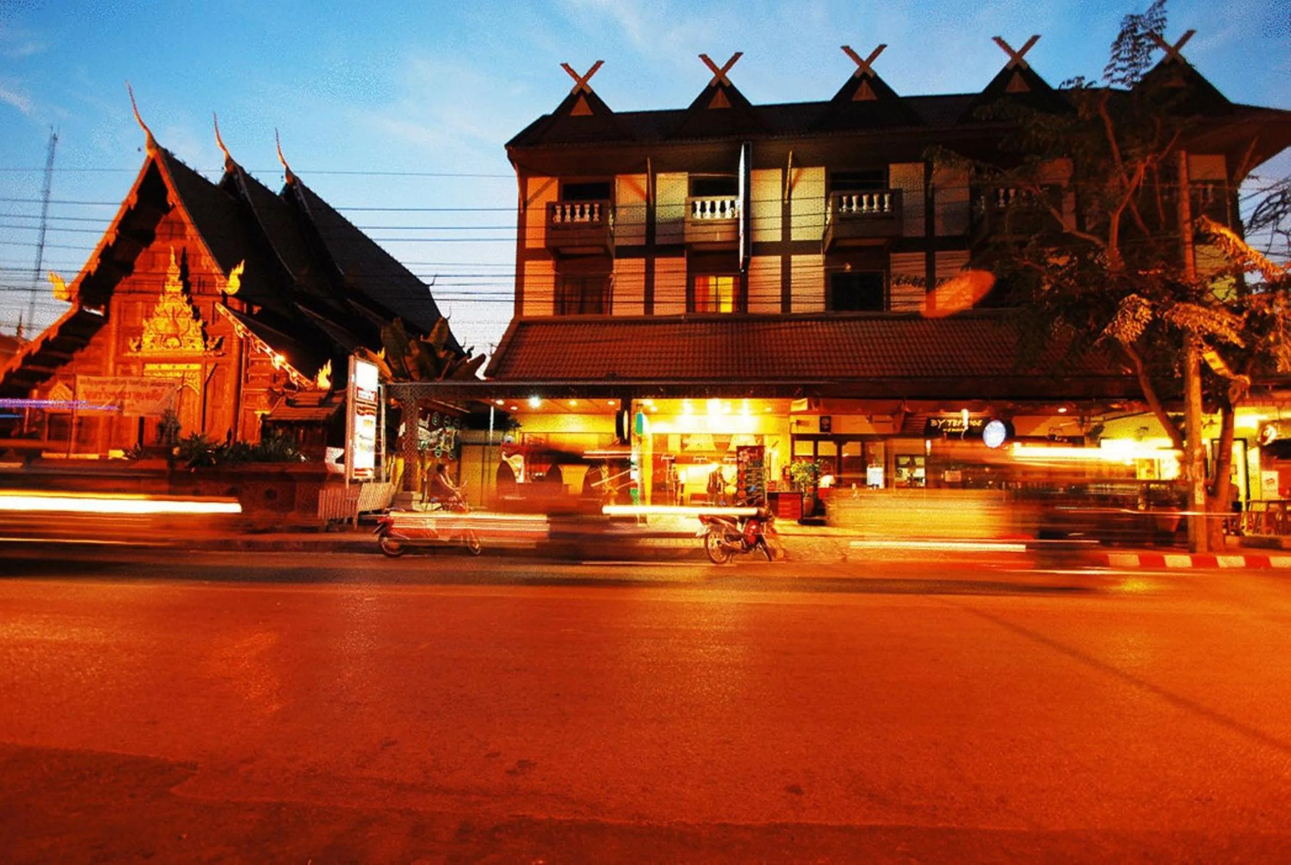 Facade/entrance in Parasol Inn Chiang Mai Old City
