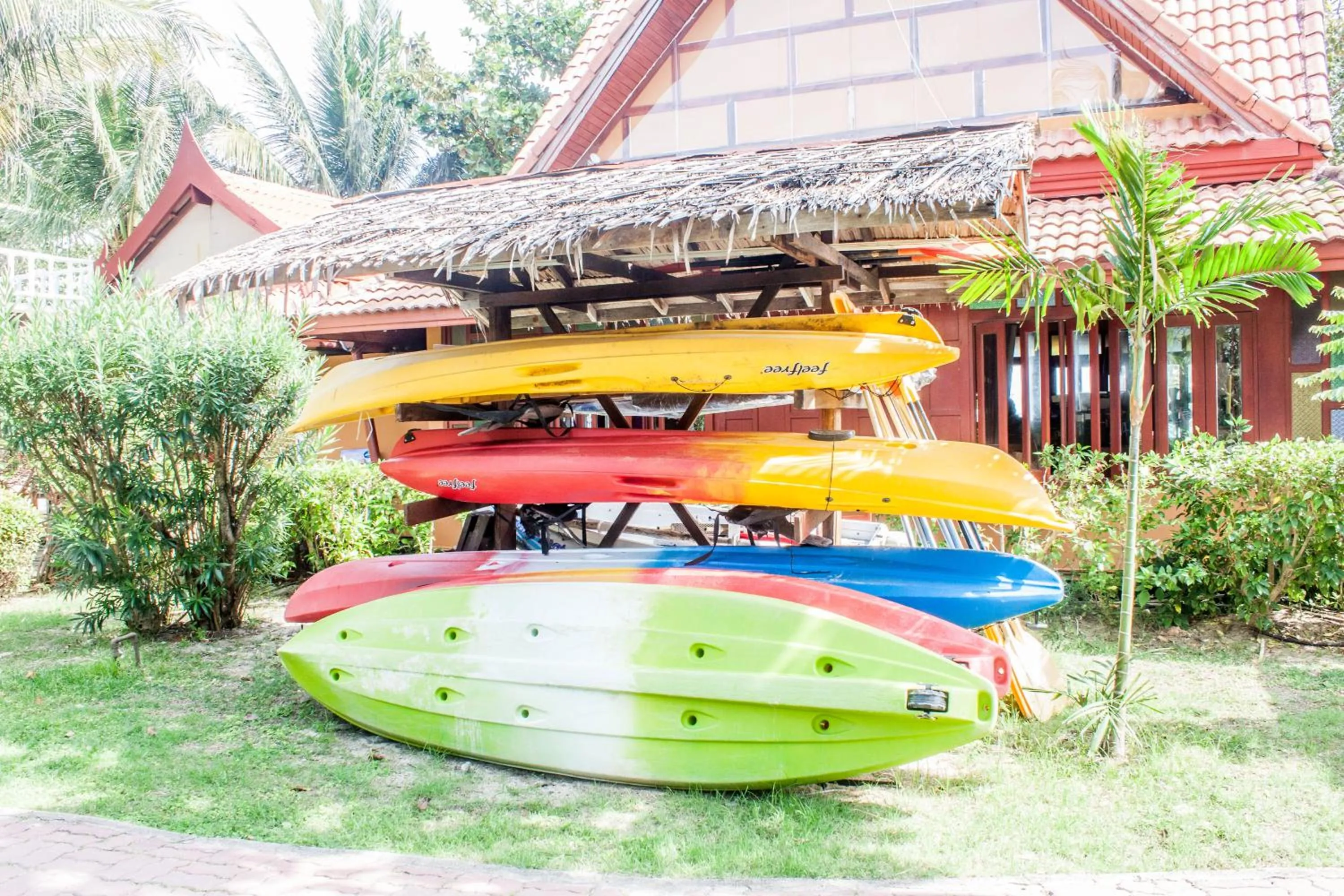 Canoeing in PP Erawan Palms Resort