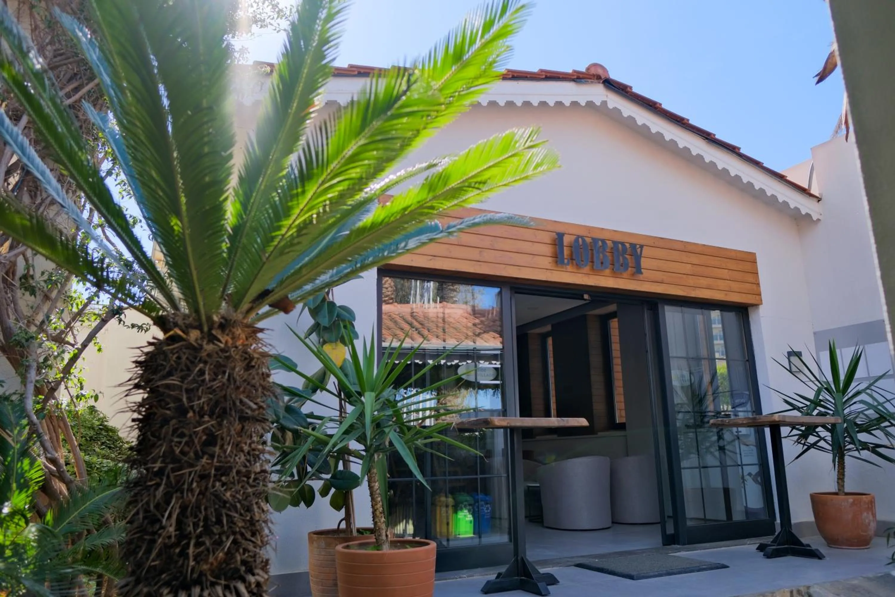 Communal lounge/ TV room in Side Village Family Suite - All Inclusive