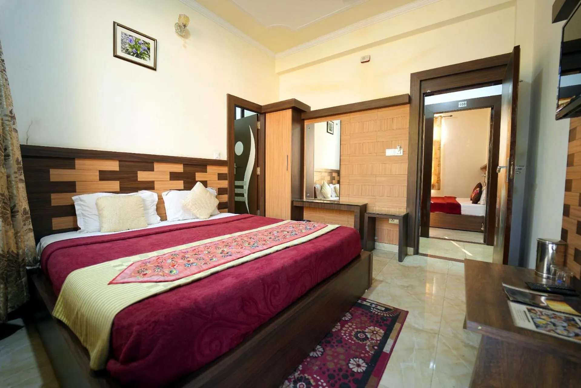 Bed in Hotel Nature's View