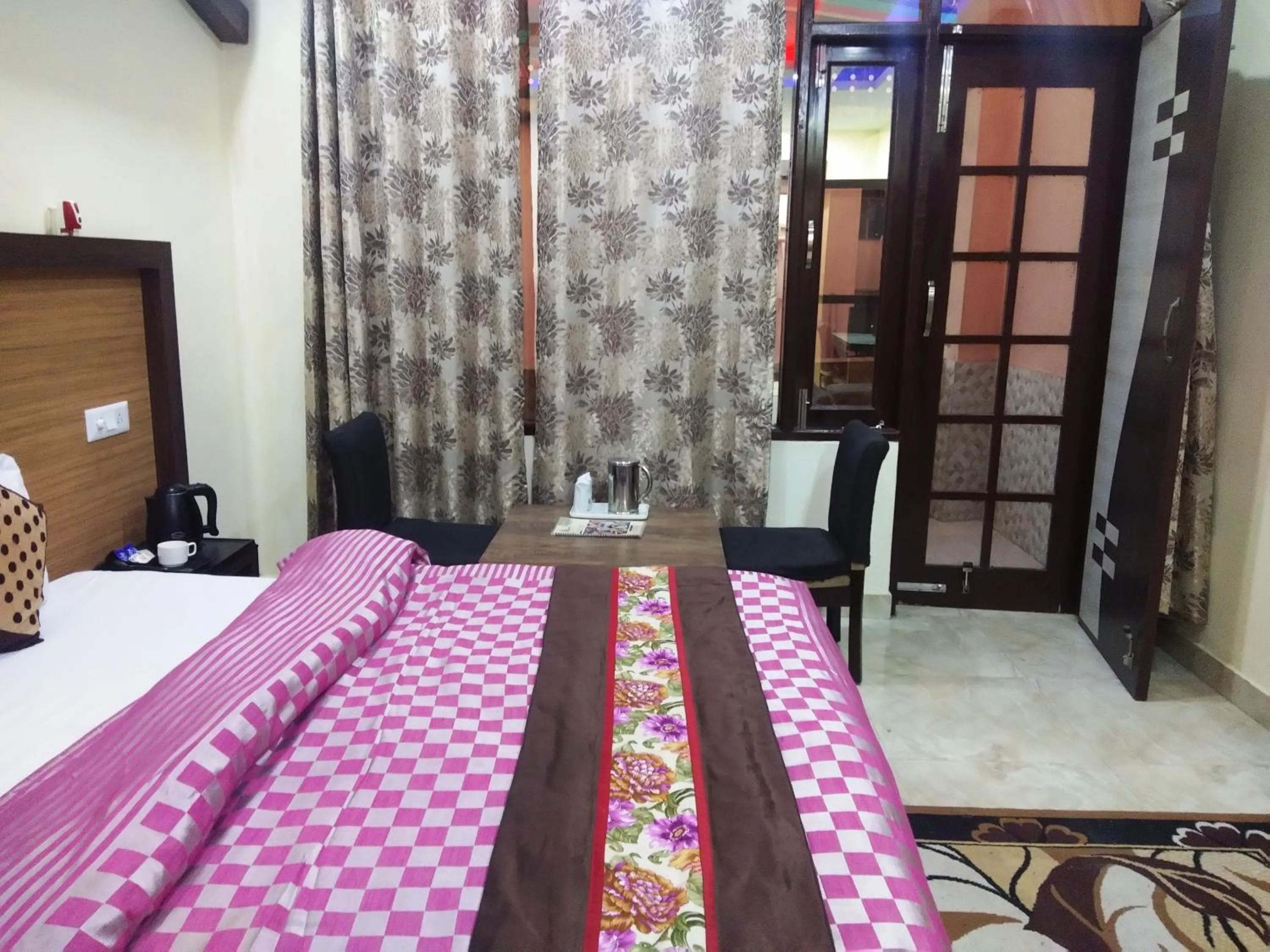 Bed in Hotel Nature's View