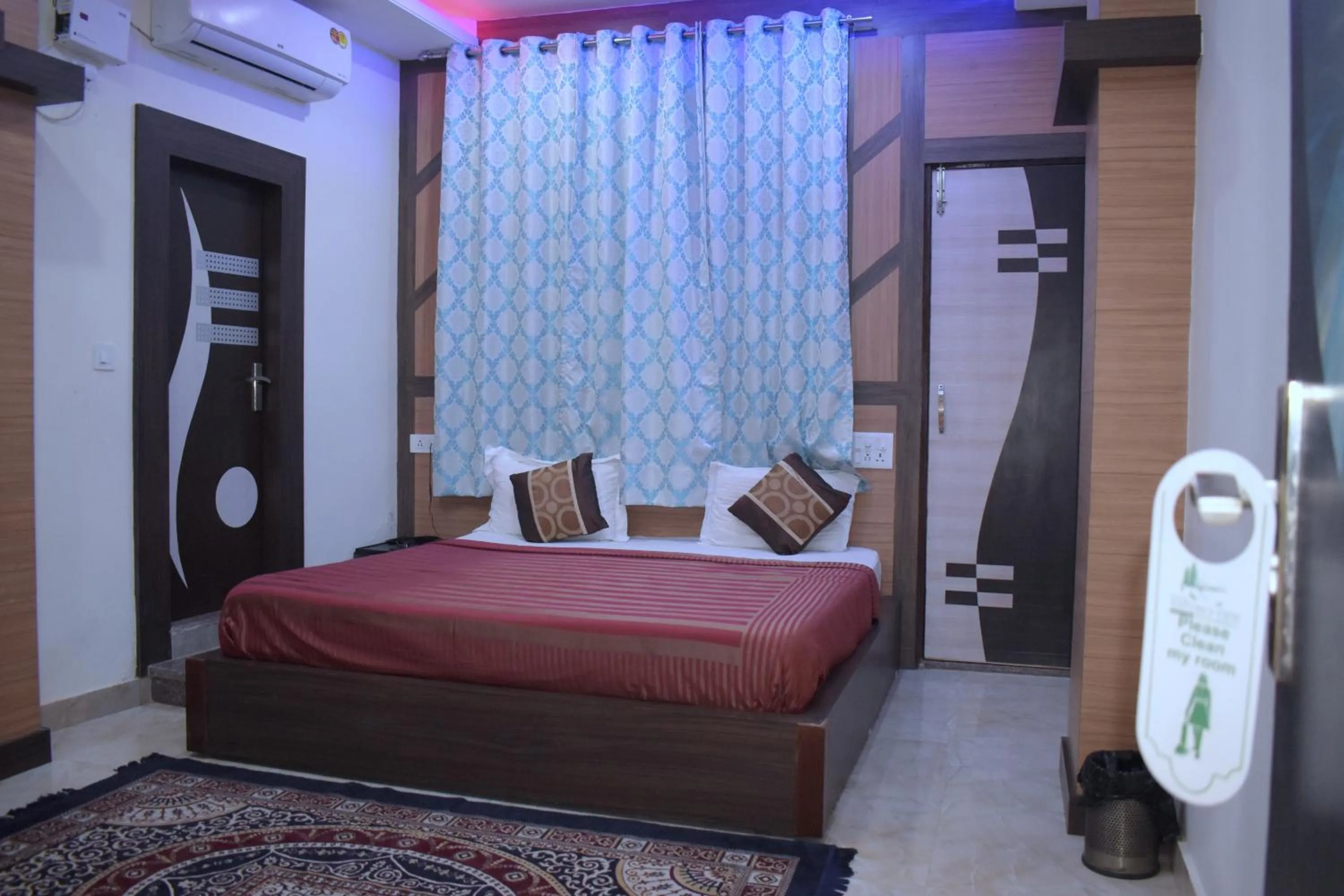 Bed in Hotel Nature's View