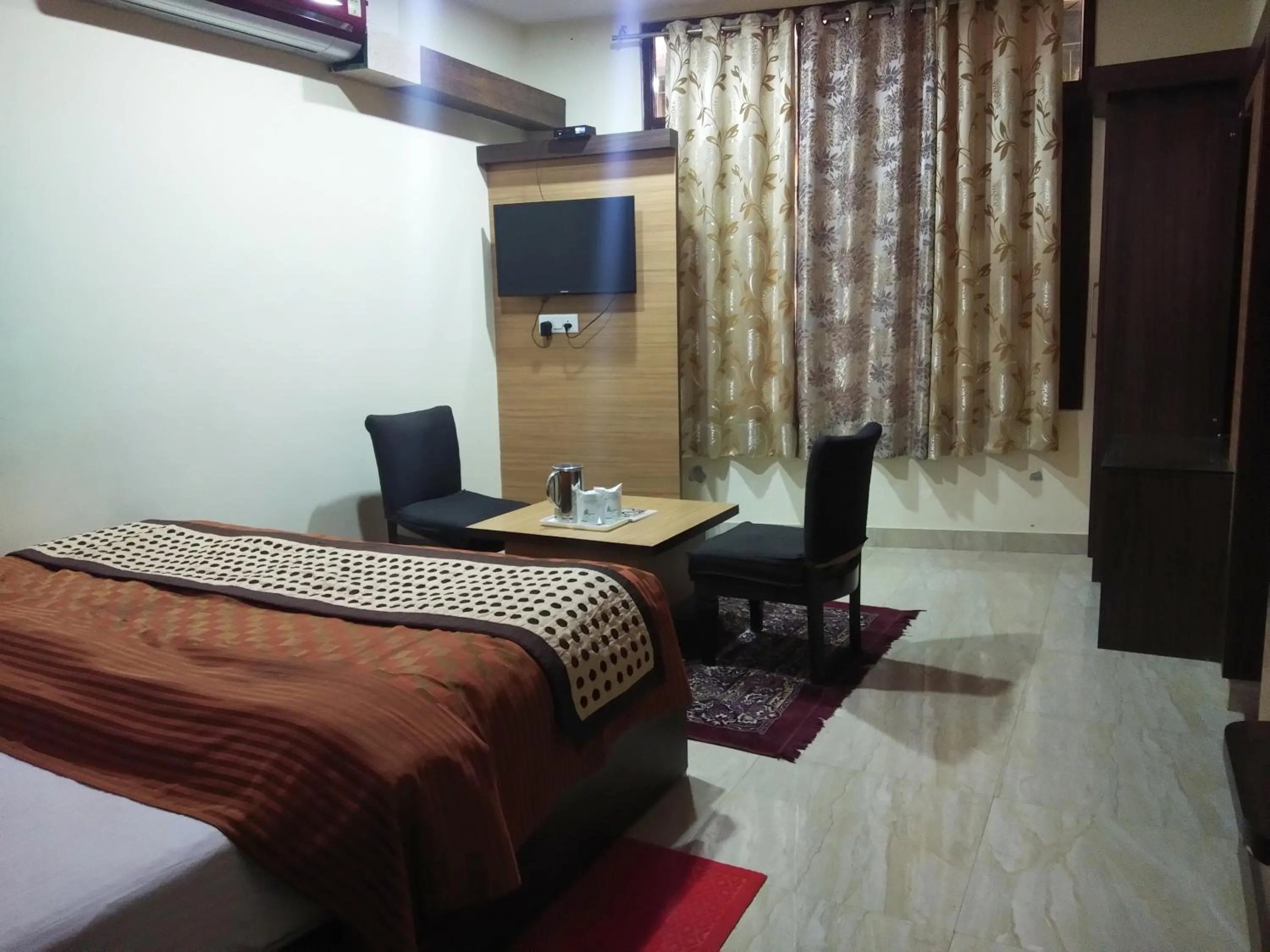 Bed in Hotel Nature's View