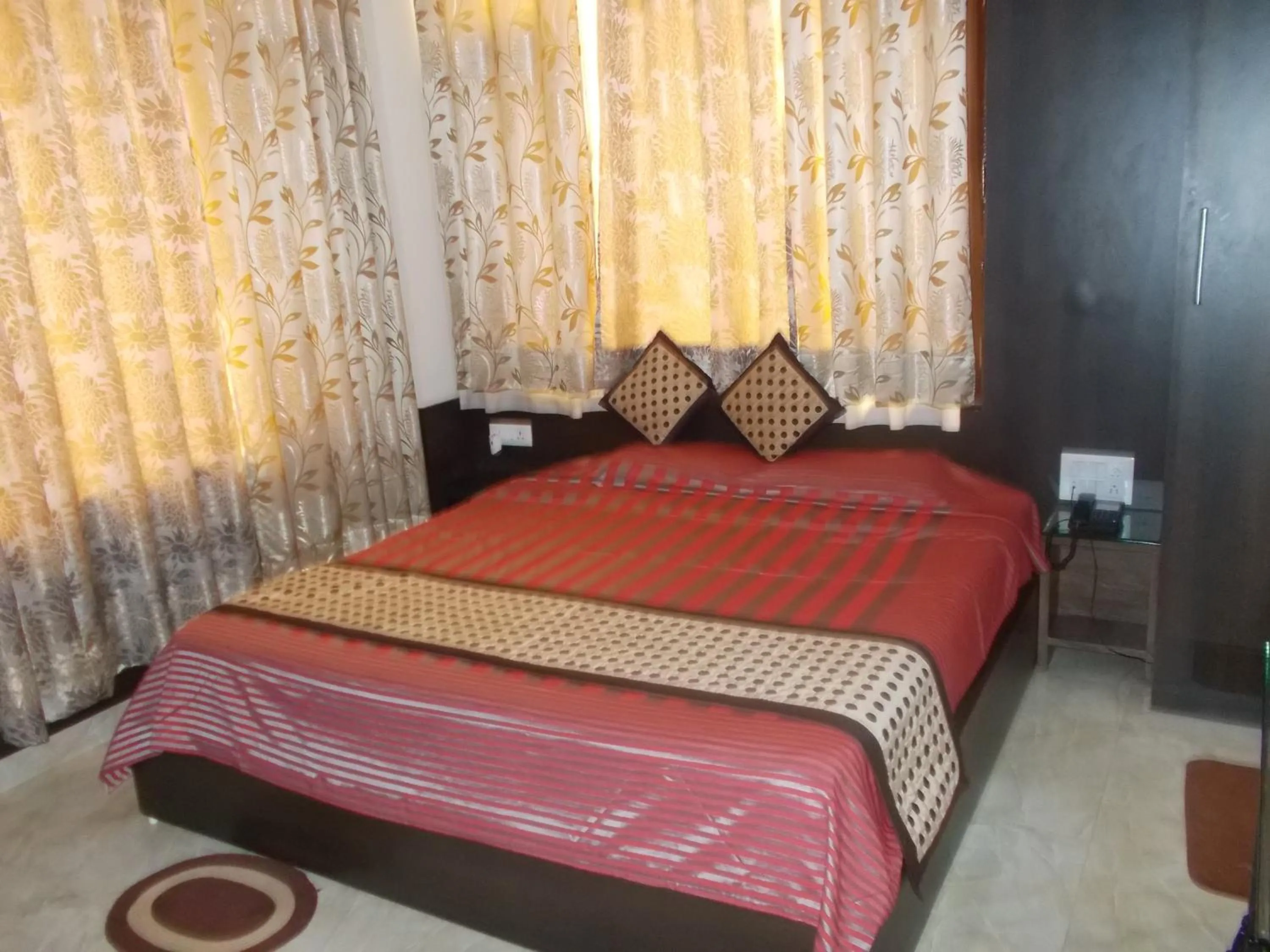 Bed in Hotel Nature's View