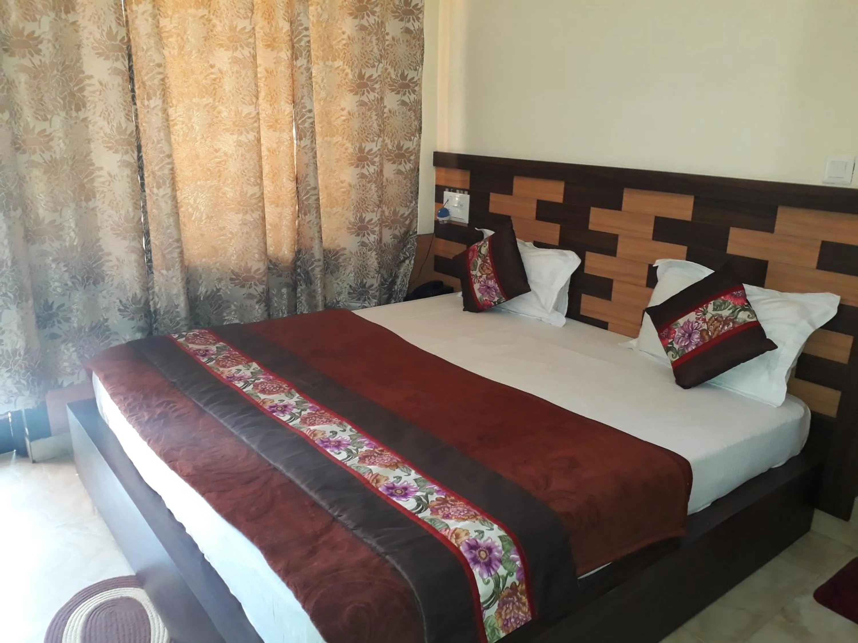 Bed in Hotel Nature's View