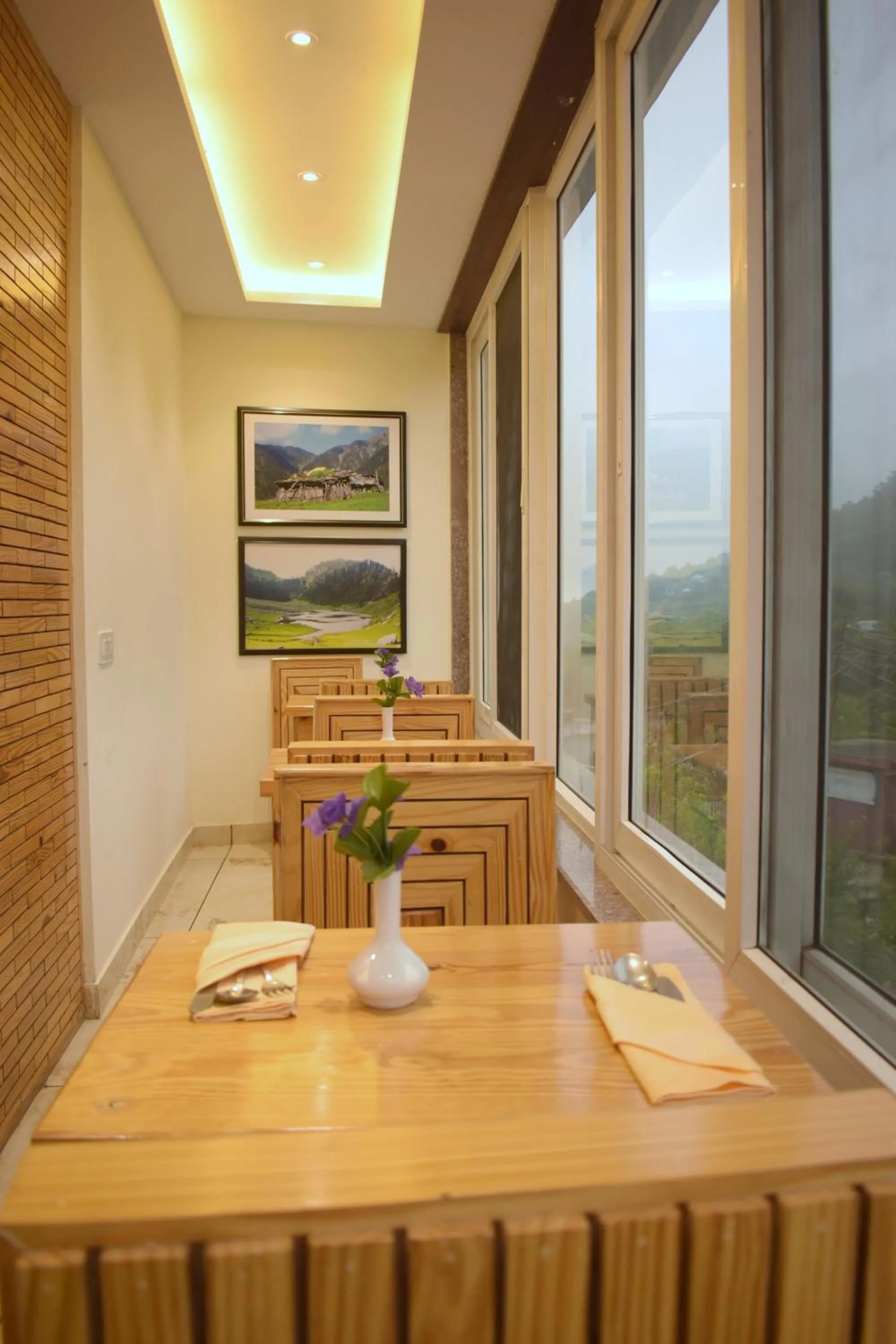 Dining area in Hotel Nature's View