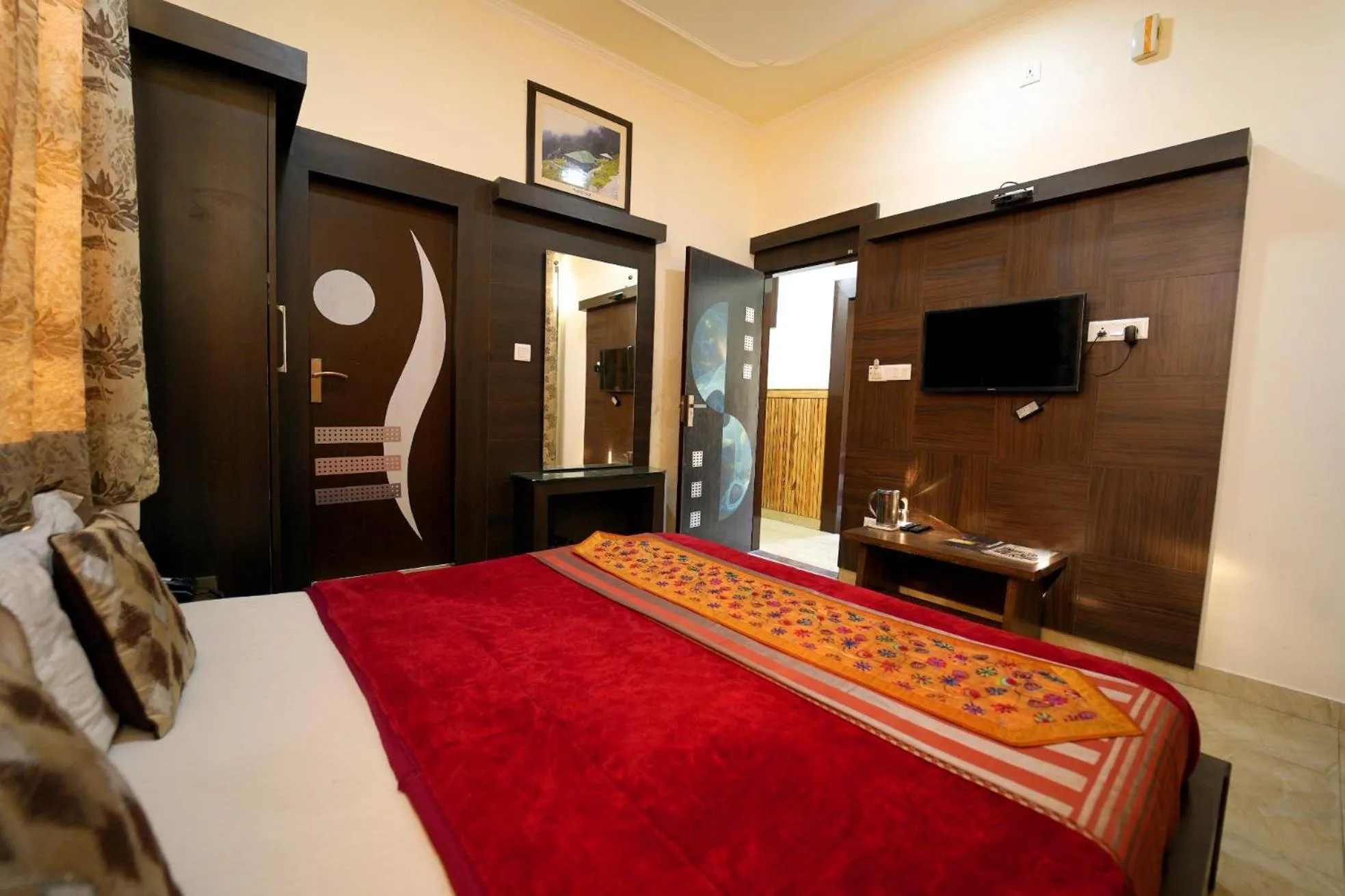 Bed in Hotel Nature's View