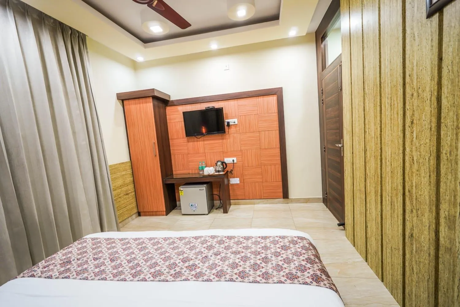 Bed in Hotel Nature's View