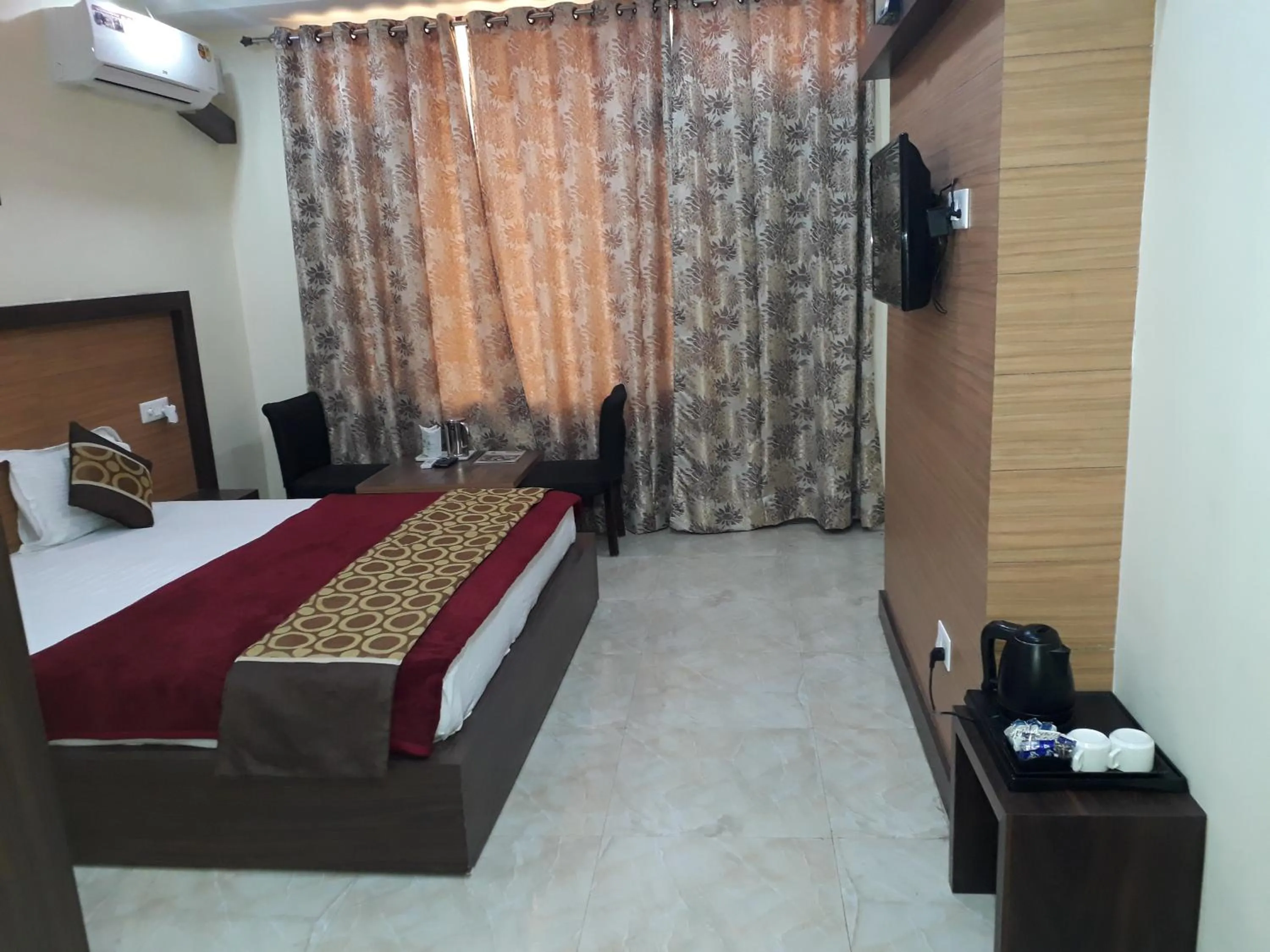 Bed in Hotel Nature's View