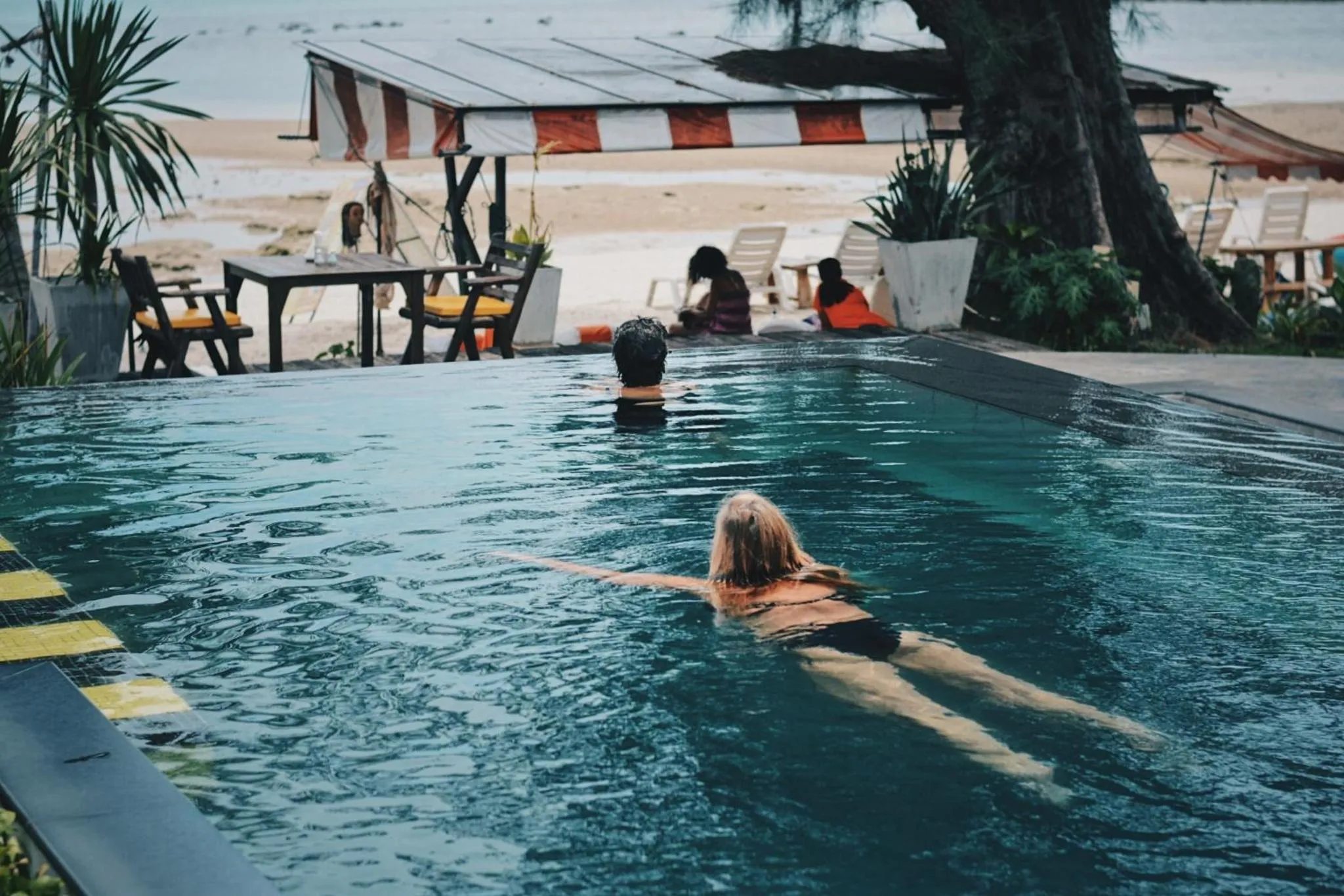 Swimming pool in Samui Honey Cottages Beach Resort - SHA Extra Plus