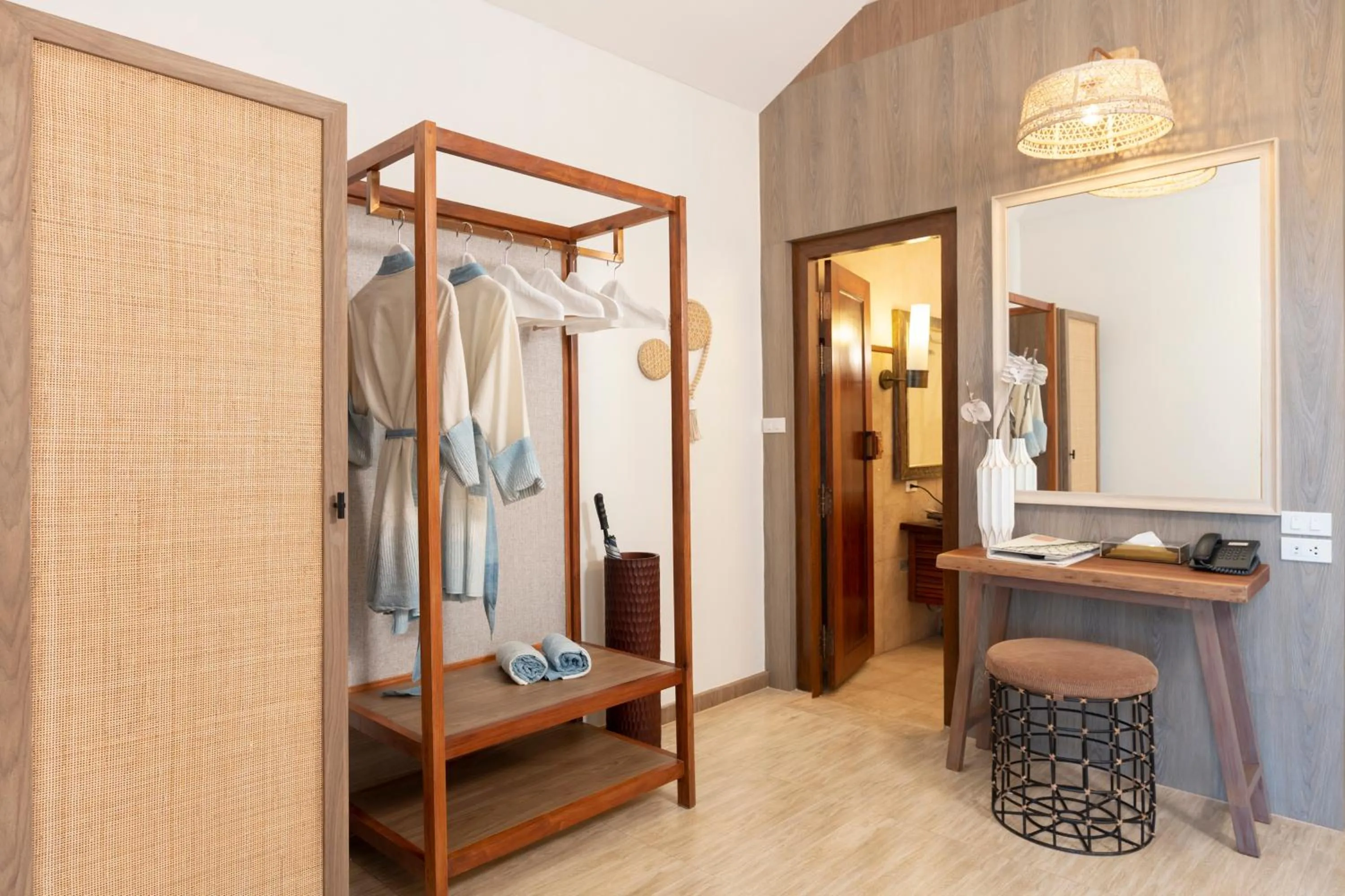 Tohsang Heritage Khongjiam