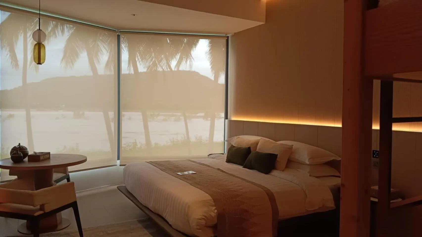 Bed in Tohsang Heritage Khongjiam