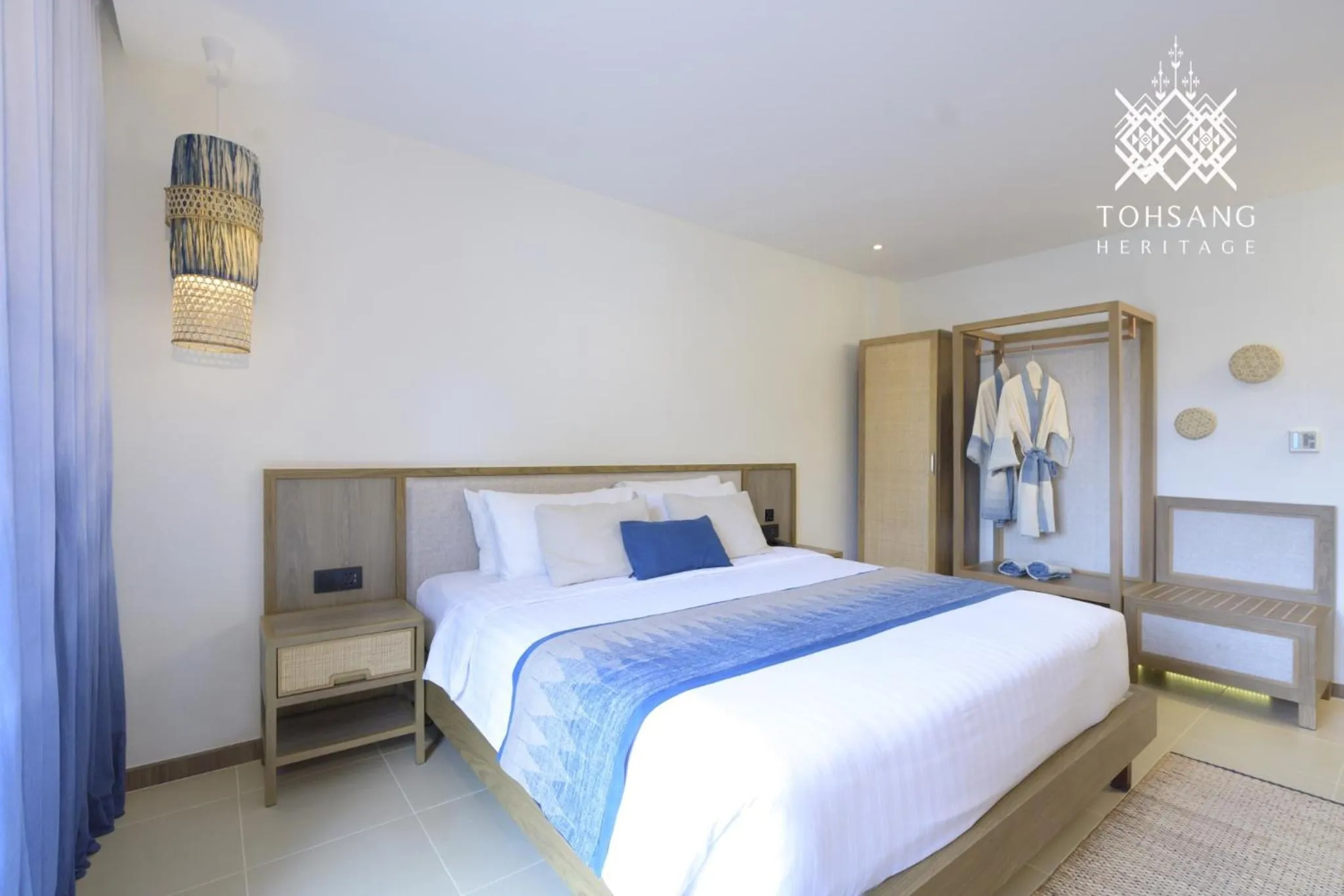 Bed in Tohsang Heritage Khongjiam