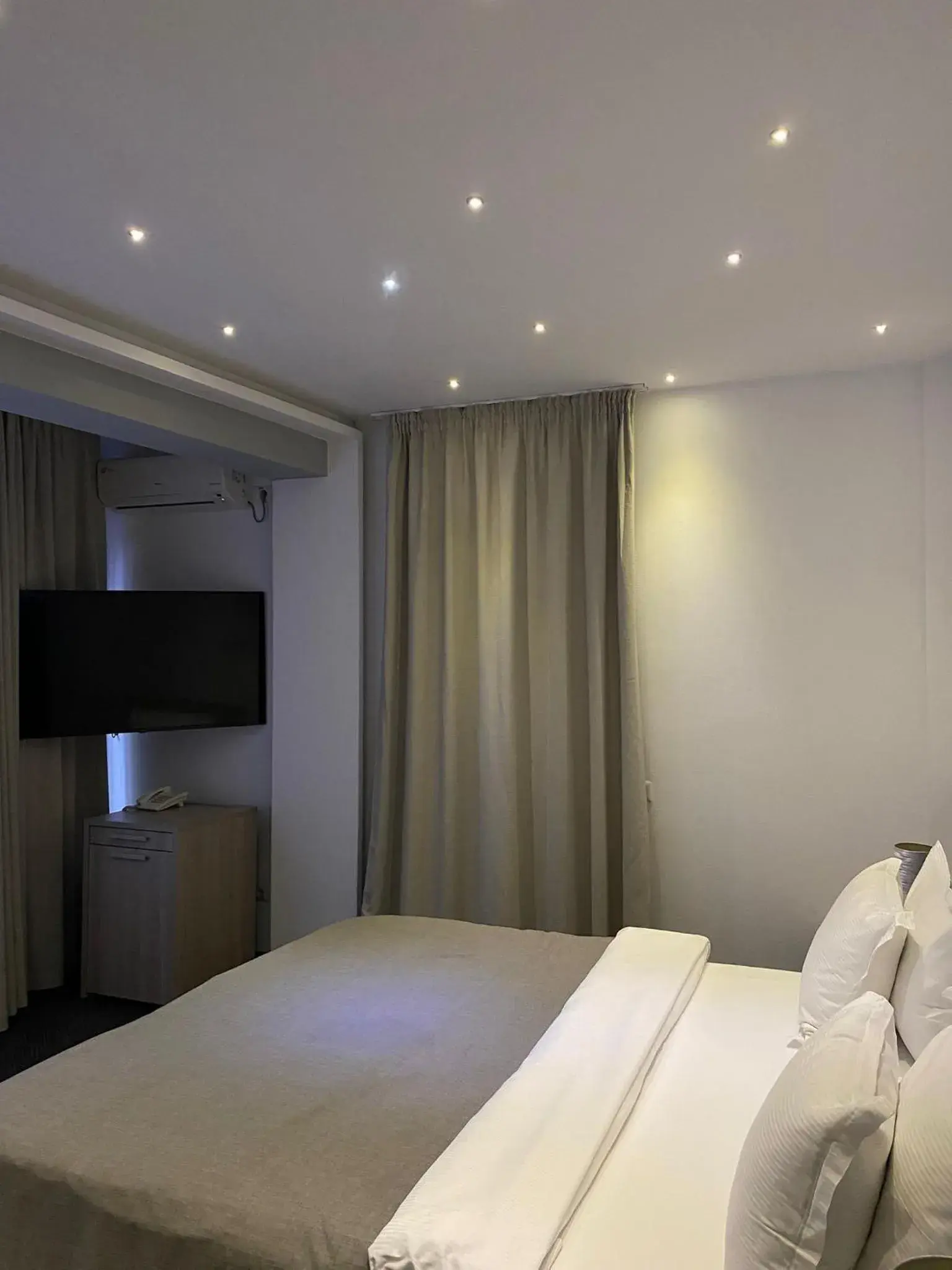 Standard Double Room in Parliament Square Standard Double Room in Parliament Square