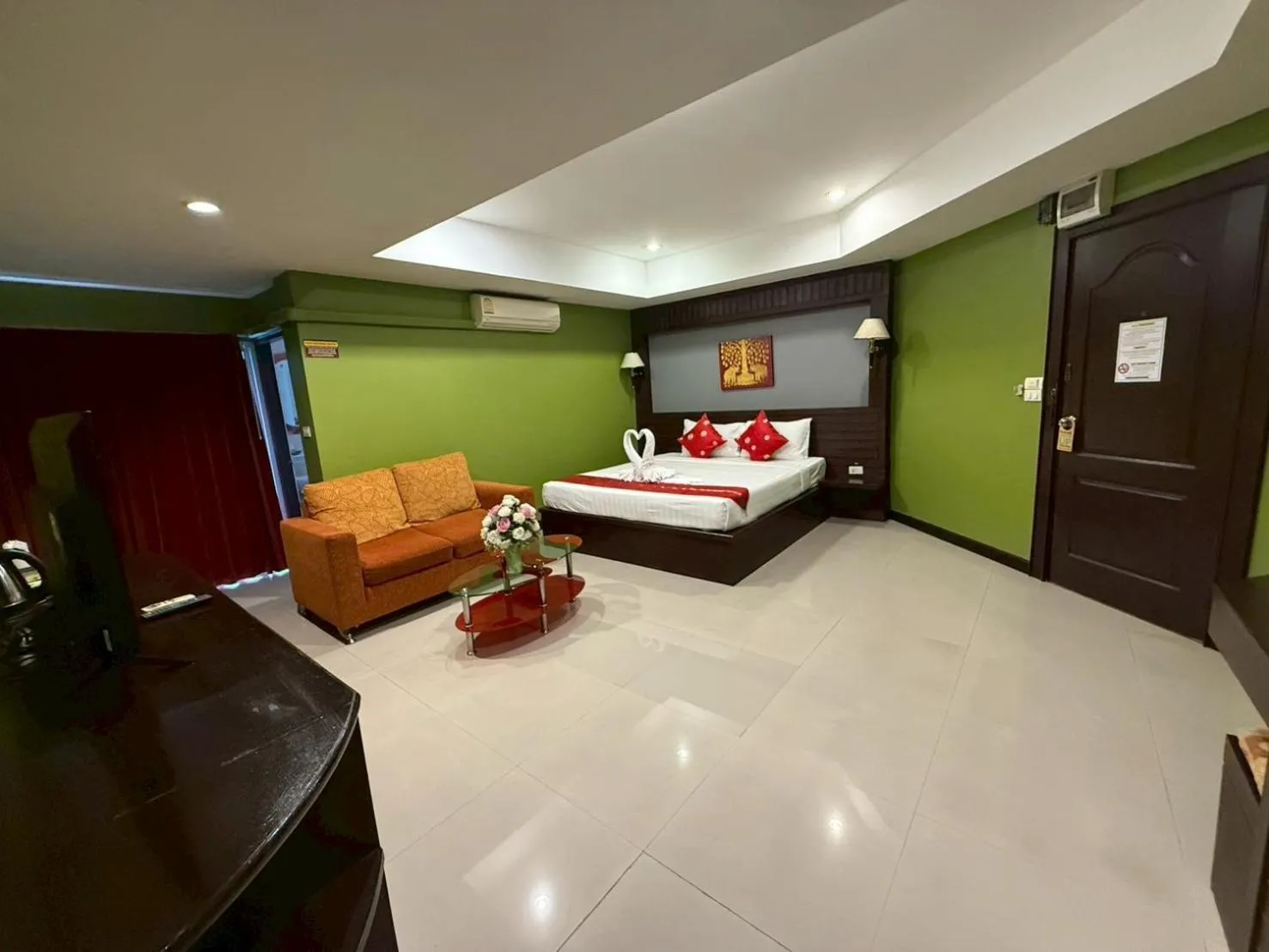 Bedroom, Bed in The Great Residence Suvarnabhumi Airport