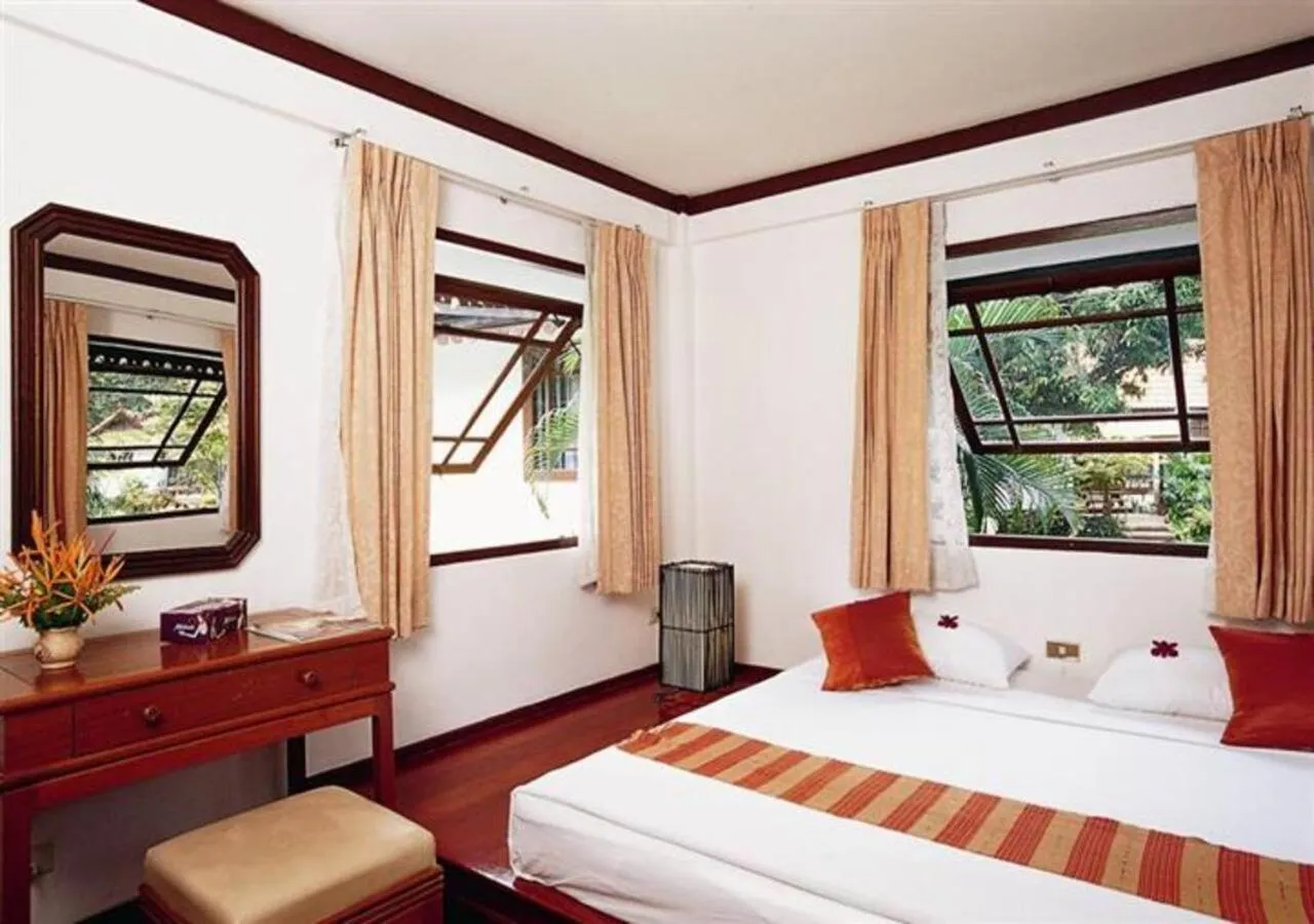 Photo of the whole room, Bed in Supalai Pasak Resort Hotel And Spa