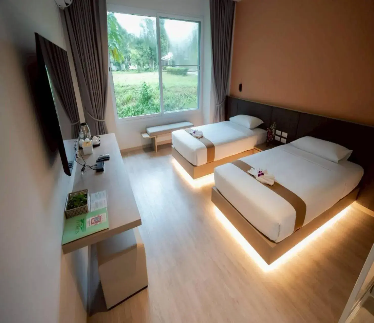 Double or Twin Room with Garden View in Supalai Pasak Resort Hotel And Spa Double or Twin Room with Garden View in Supalai Pasak Resort Hotel And Spa