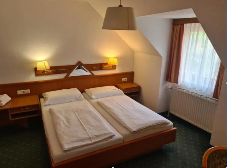 Bed in HOTEL Jerolitsch