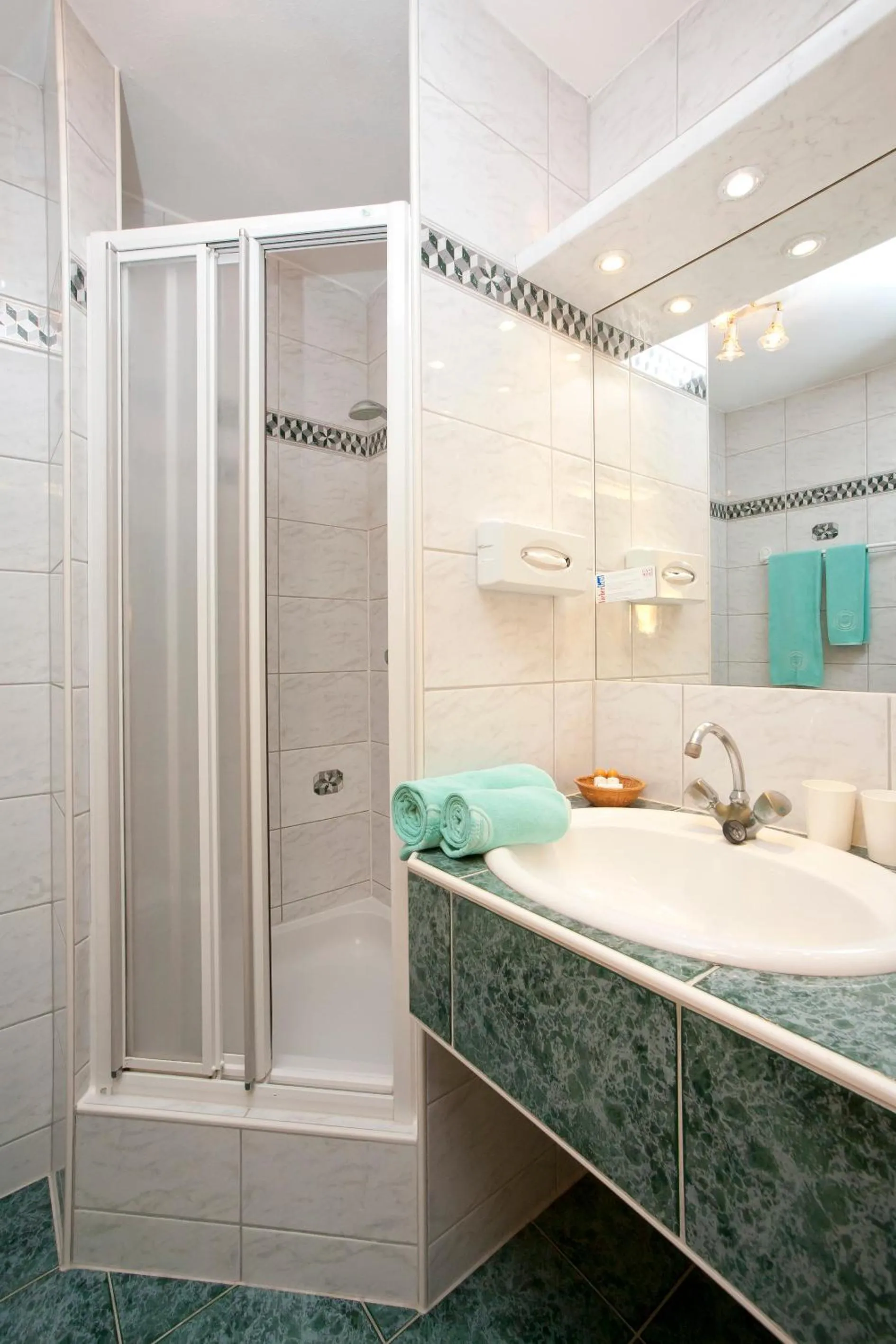 Bathroom in HOTEL Jerolitsch