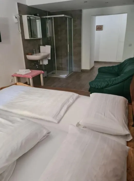 Bed in HOTEL Jerolitsch