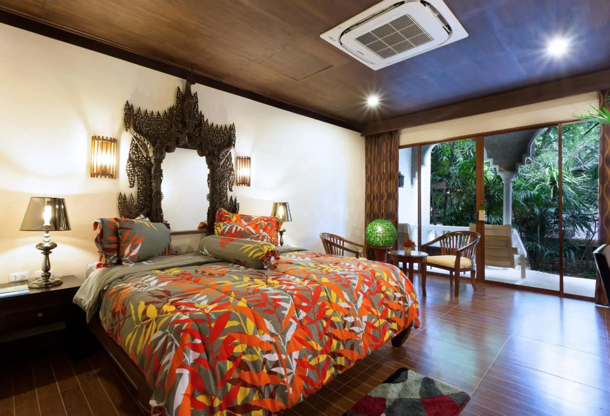 Deluxe Double Room in Tropica Bungalow Beach Hotel Deluxe Double Room in Tropica Bungalow Beach Hotel