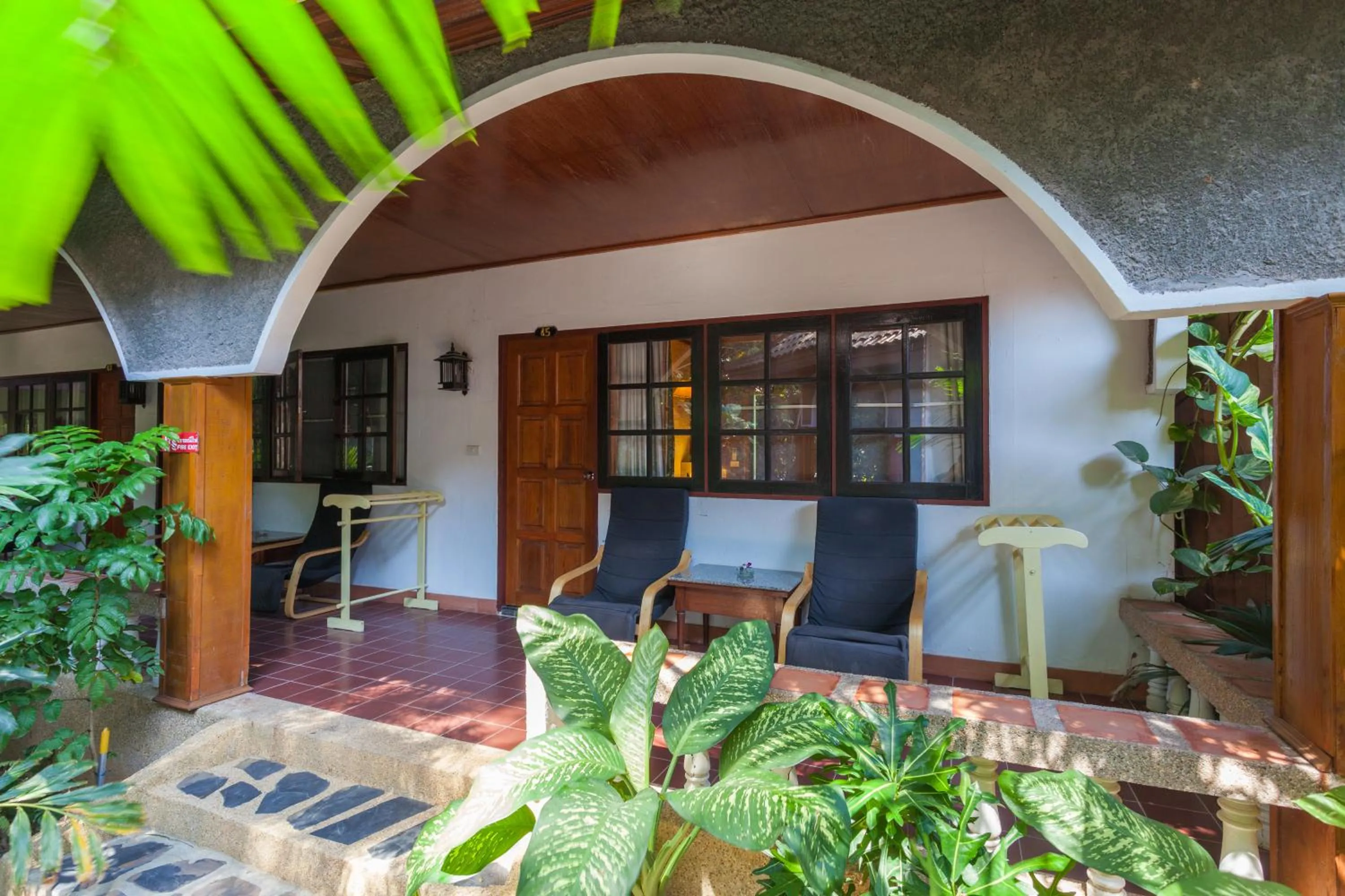 Balcony/Terrace in Tropica Bungalow Beach Hotel