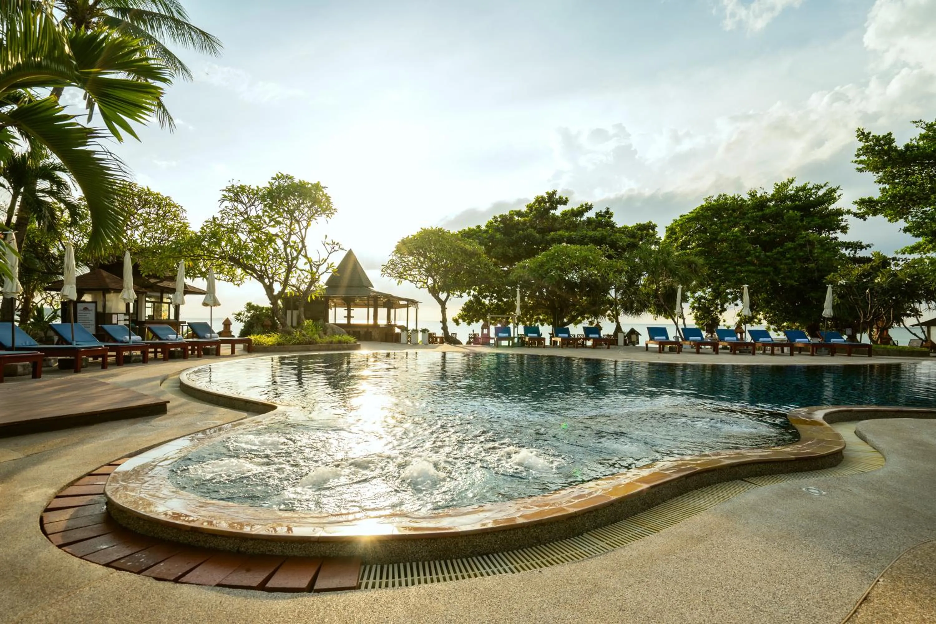 Swimming pool in Chaweng Buri Resort