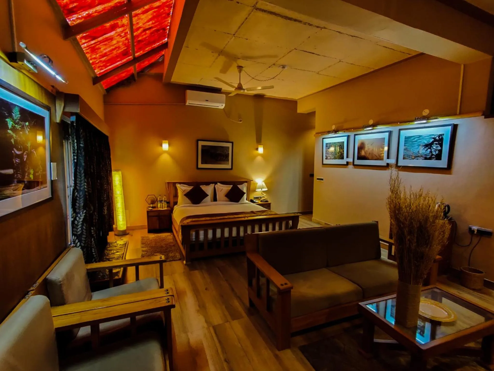 Photo of the whole room in The Divine Hima