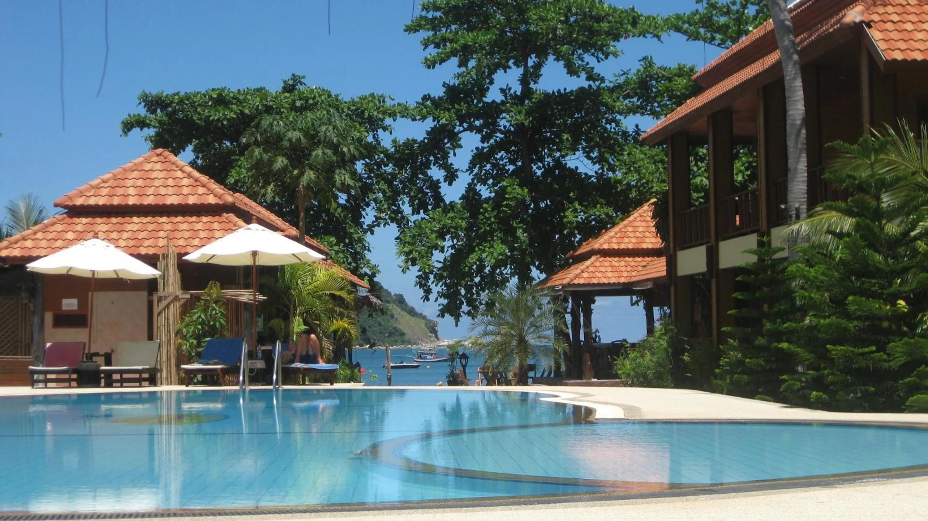 Beach in Havana Beach Resort Phangan