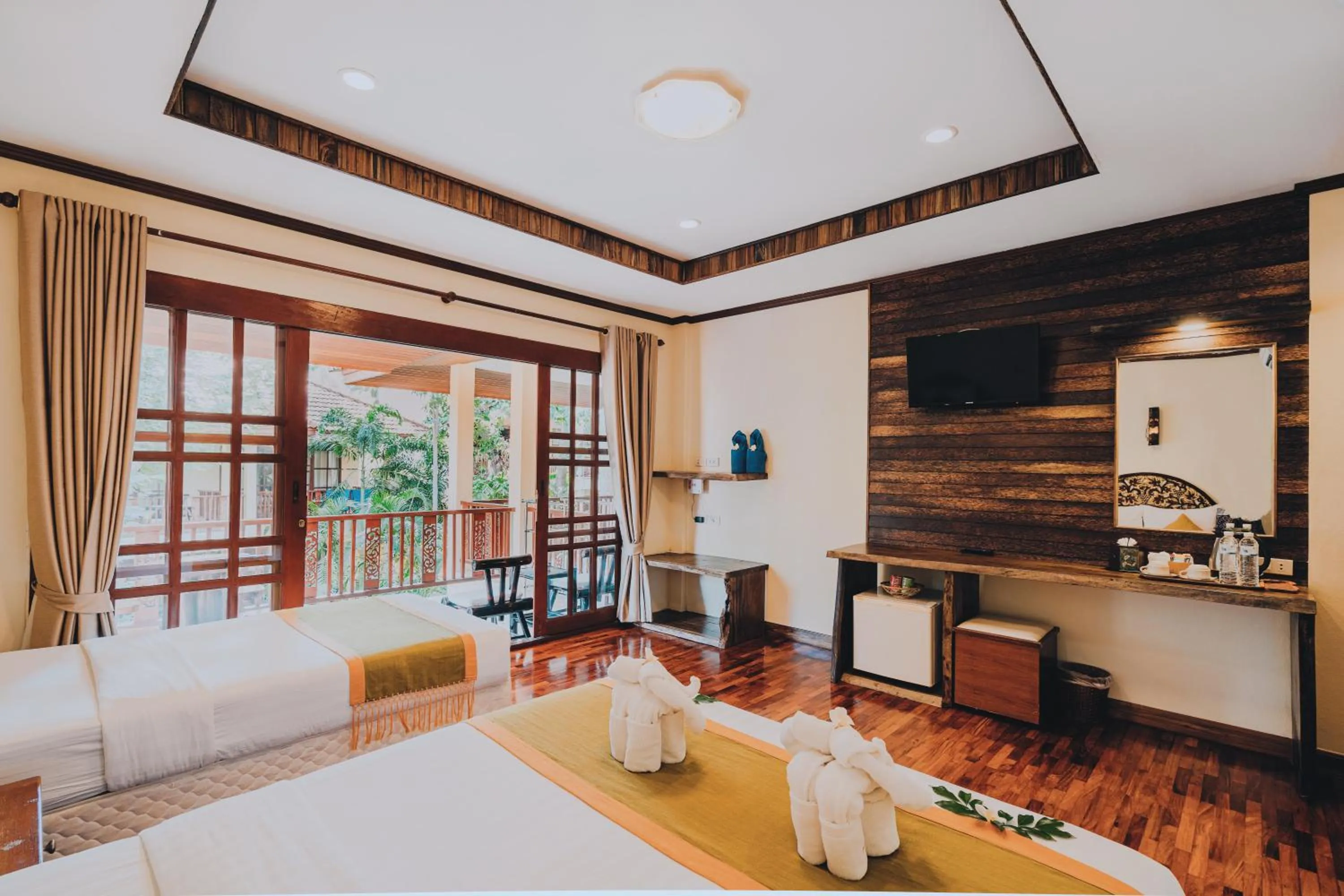 Photo of the whole room, Bed in Havana Beach Resort Phangan