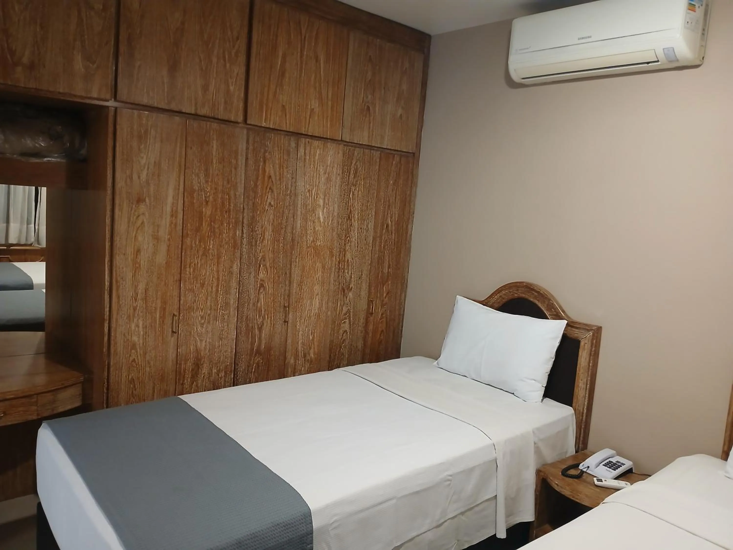 Bedroom, Bed in Landmark Residence - OFICIAL