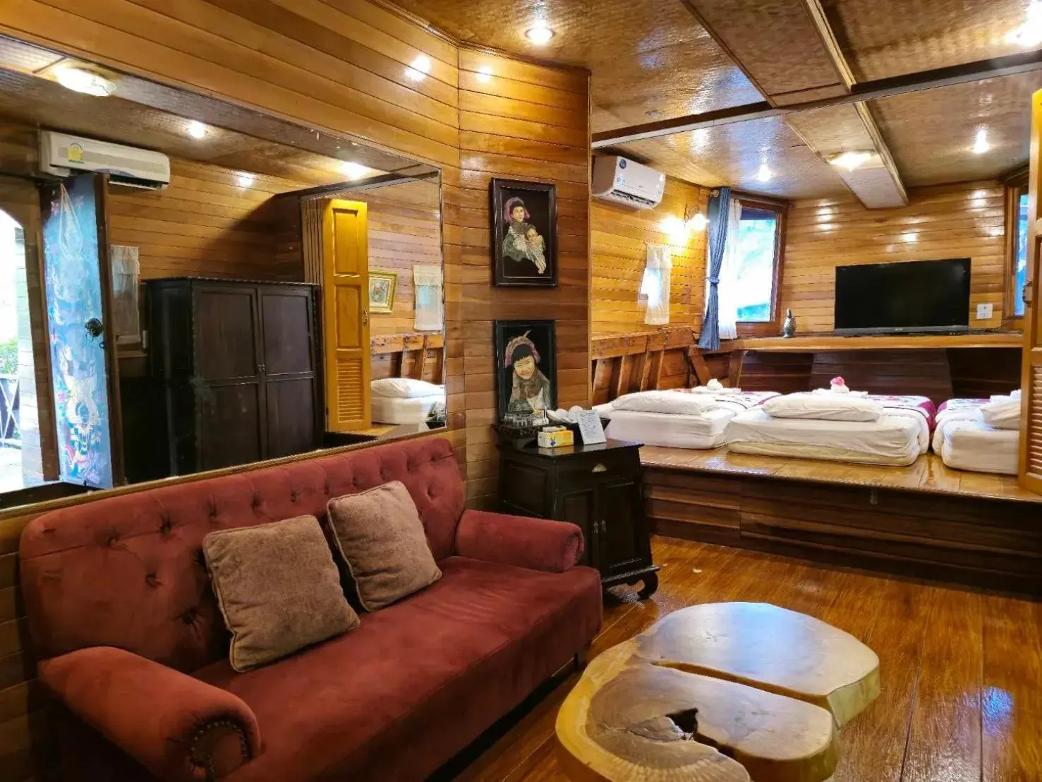 Family Suite in Kaengkrachan Boathouse Paradise Resort Family Suite in Kaengkrachan Boathouse Paradise Resort