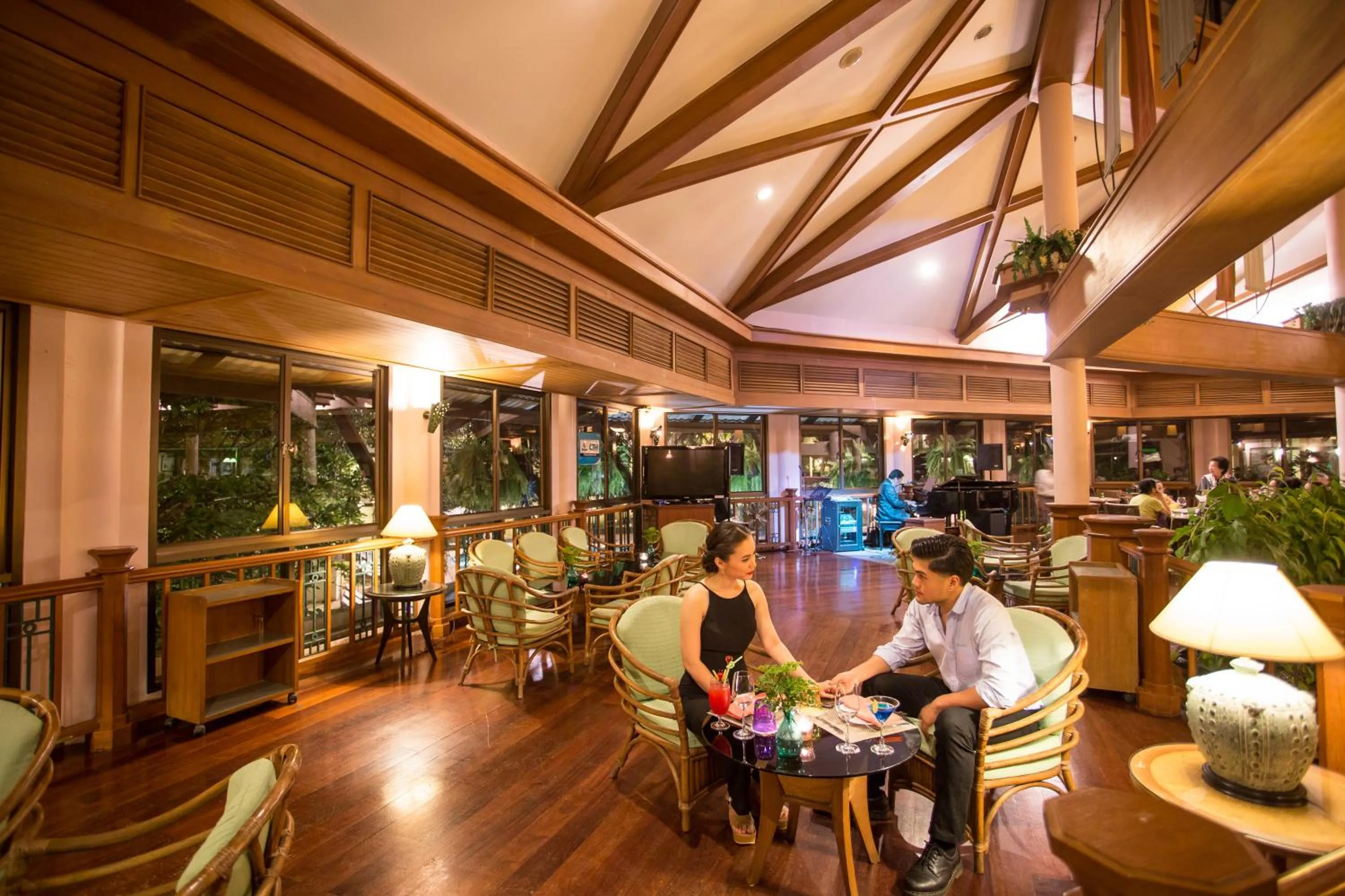 Restaurant/places to eat in Maneechan Resort - SHA Extra Plus