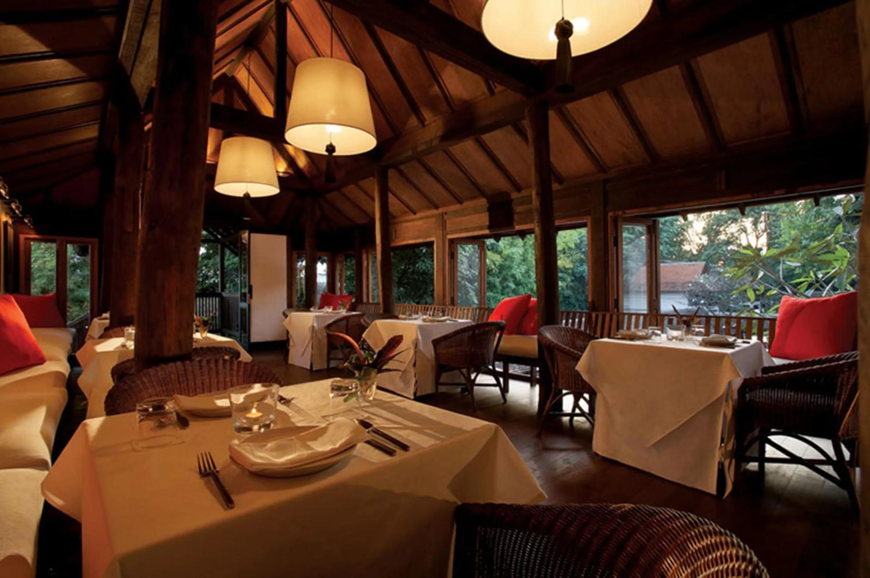 Restaurant/places to eat in Tamarind Village