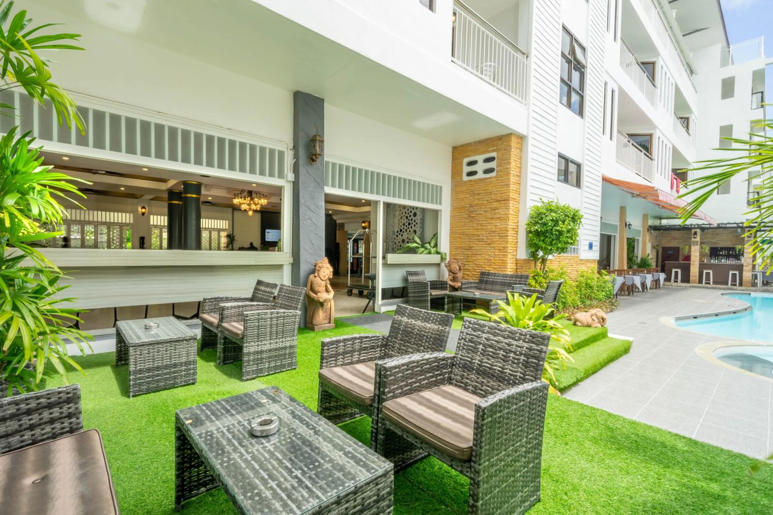 Garden in La Vintage Resort - Patong, Phuket