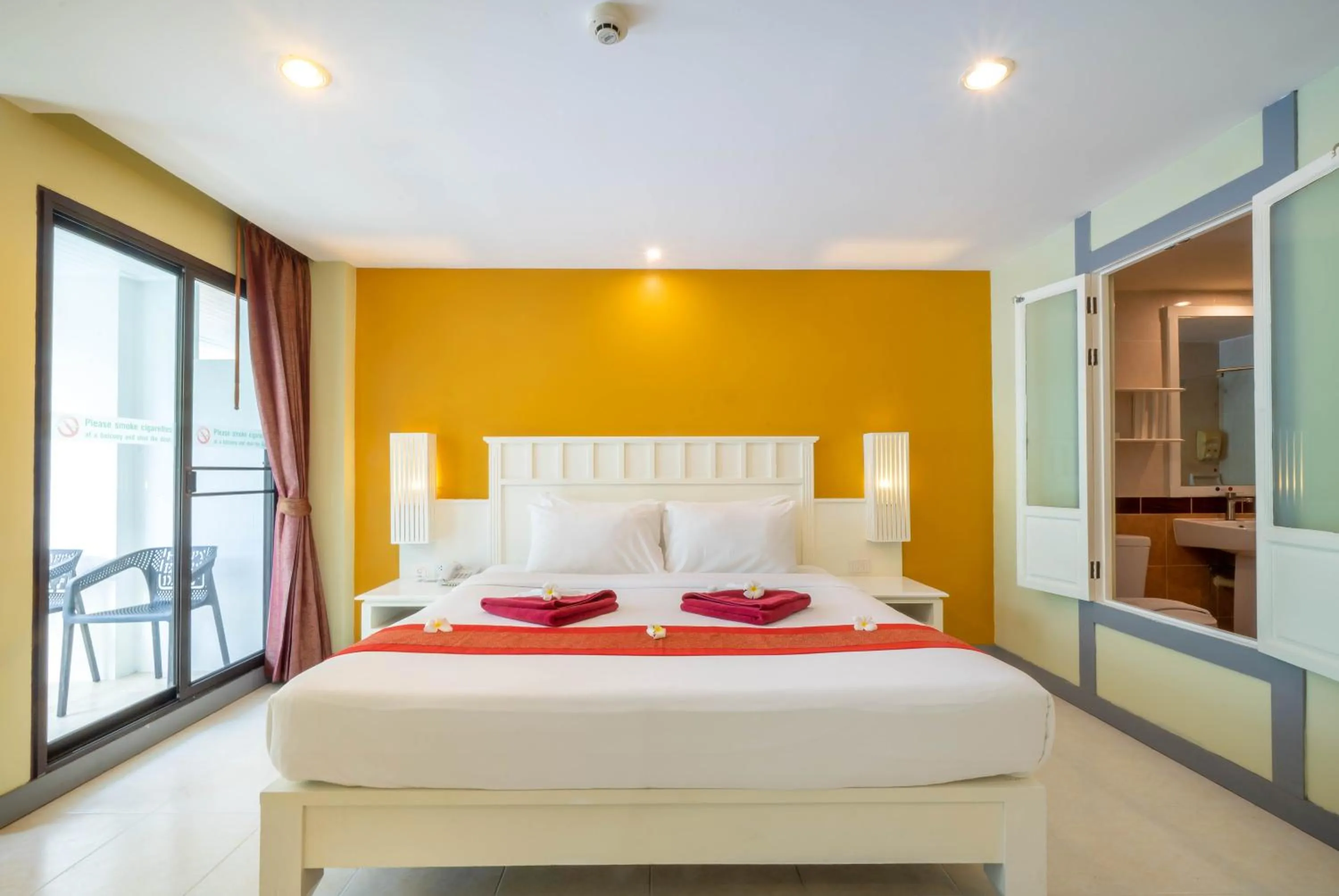 Bed in La Vintage Resort - Patong, Phuket