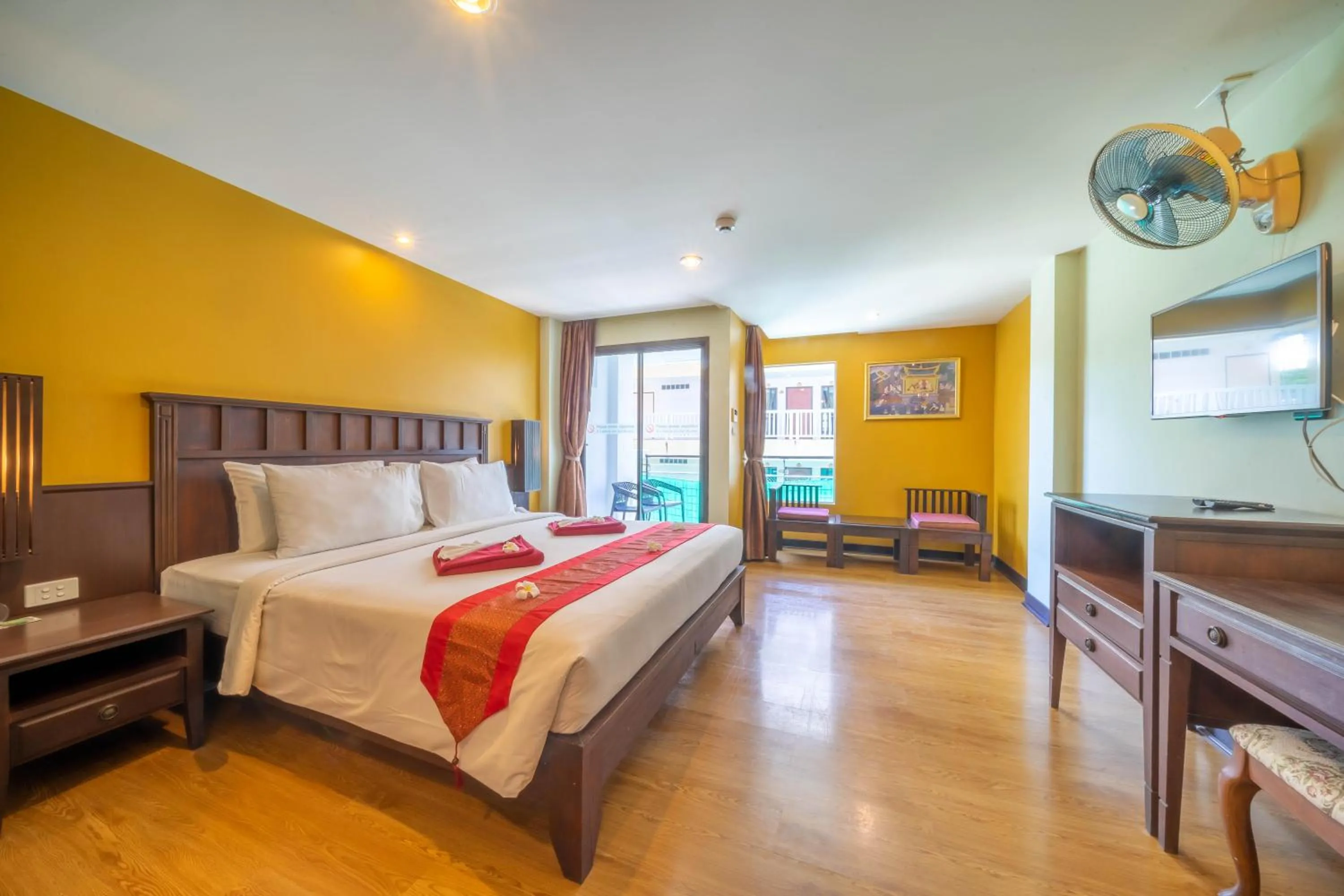 Bedroom, Bed in La Vintage Resort - Patong, Phuket