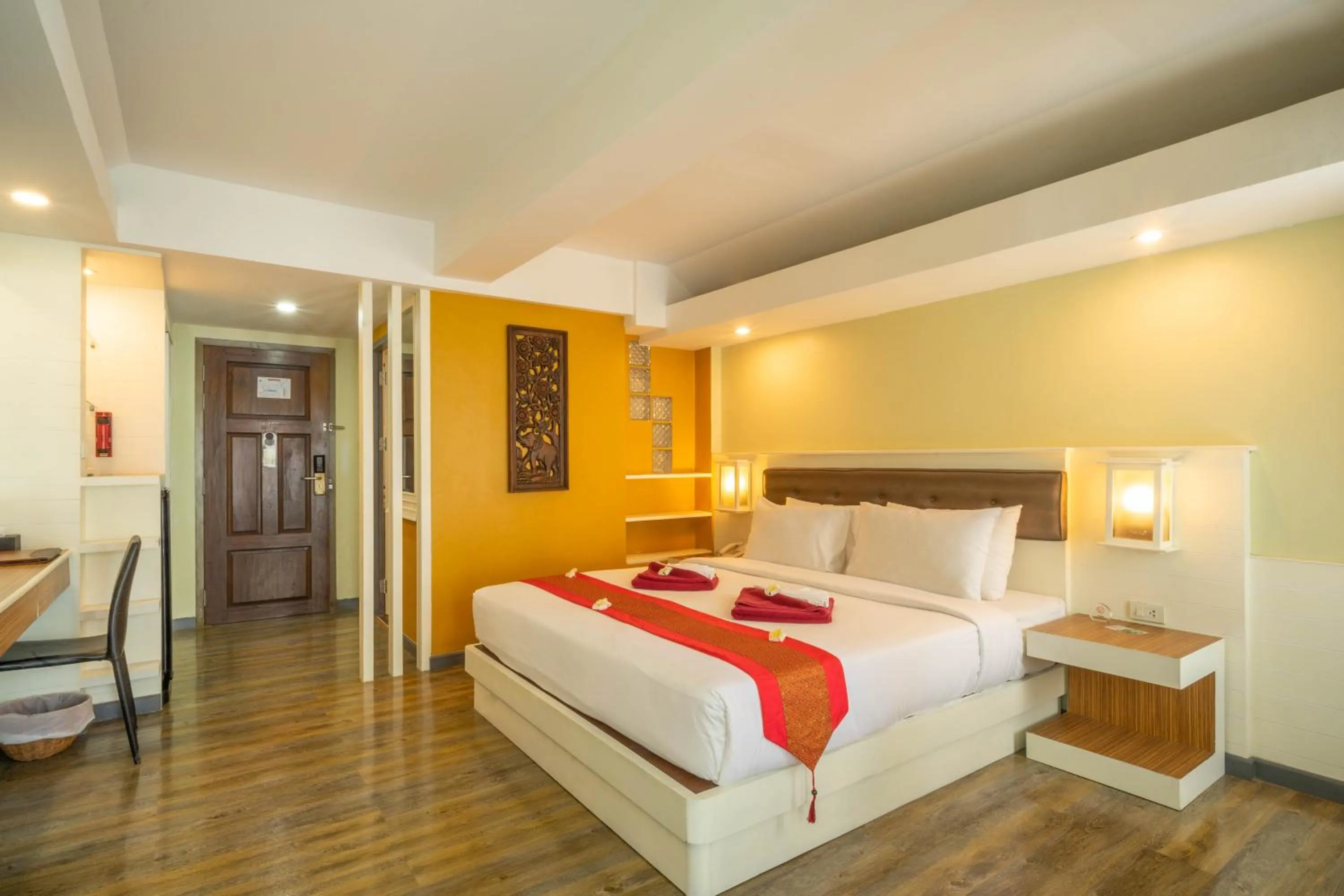 Bed in La Vintage Resort - Patong, Phuket