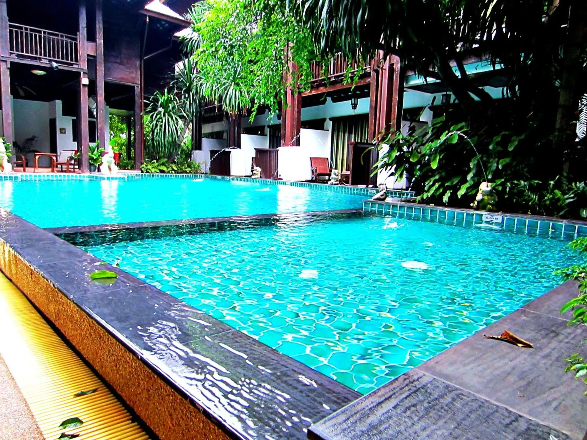 Swimming pool in Yantarasri Resort