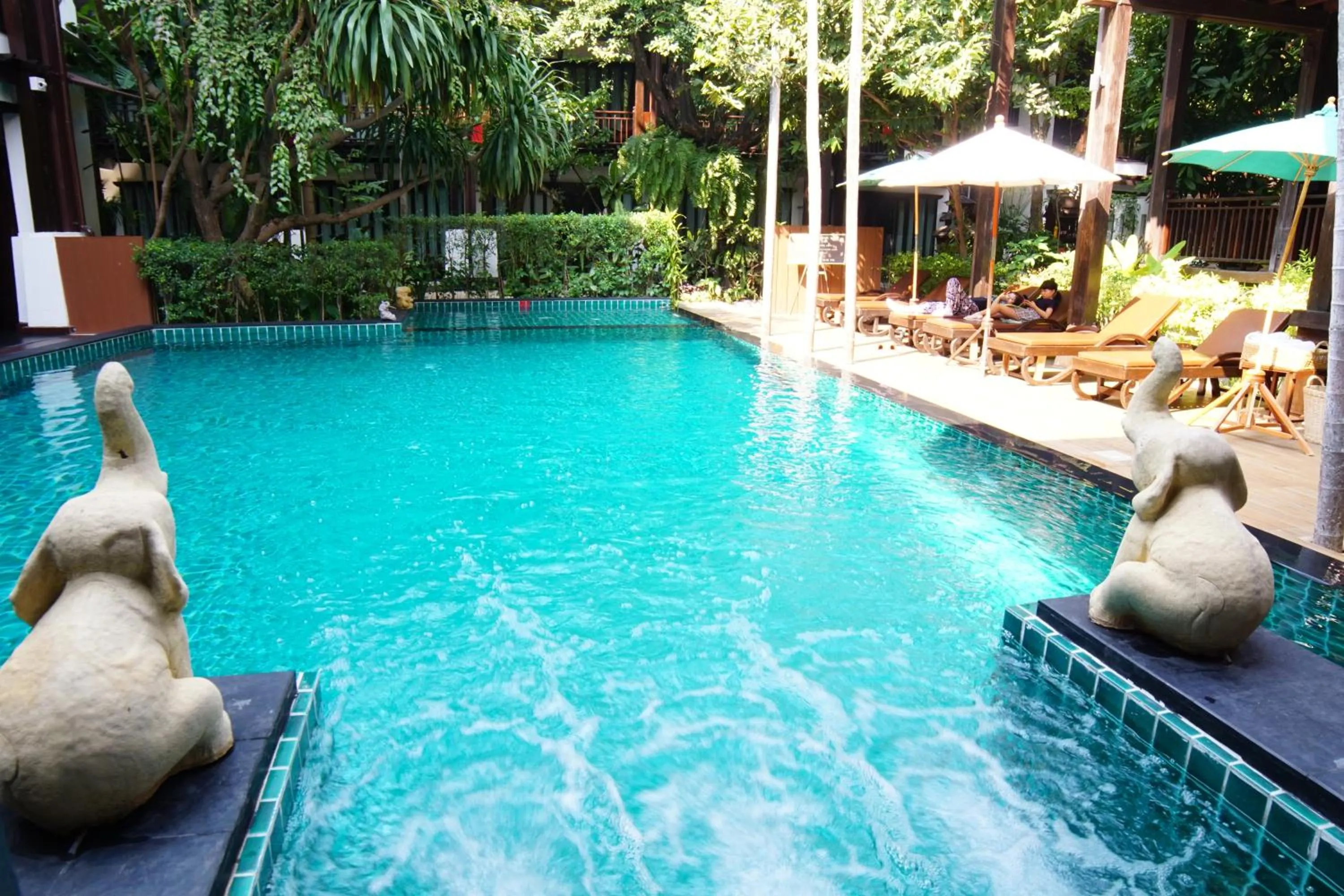 Swimming pool in Yantarasri Resort