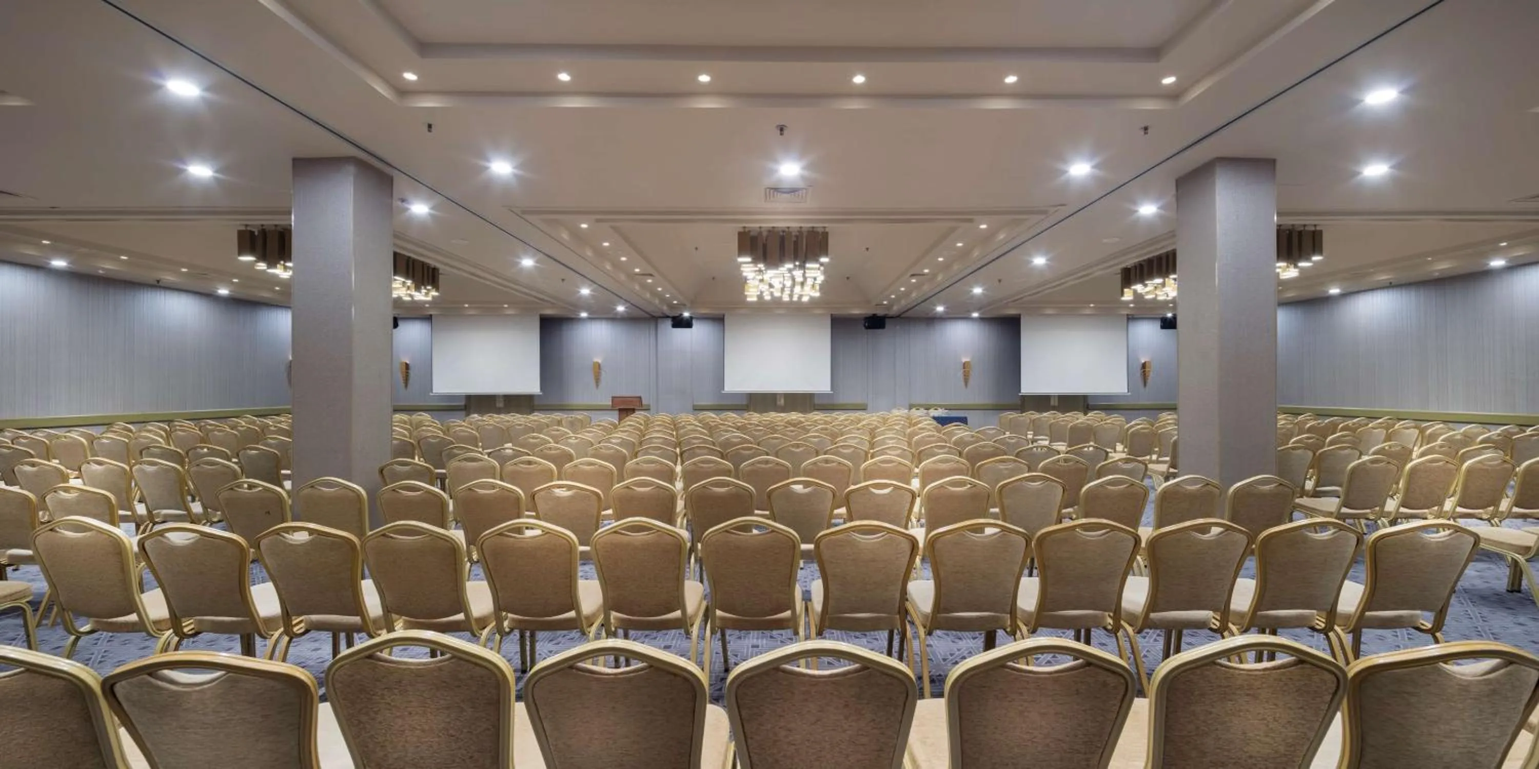 Meeting/conference room in Mersin HiltonSA