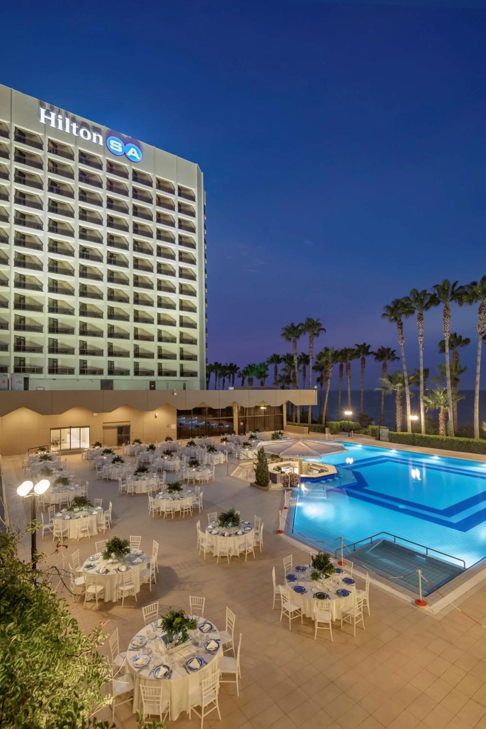 Pool view in Mersin HiltonSA