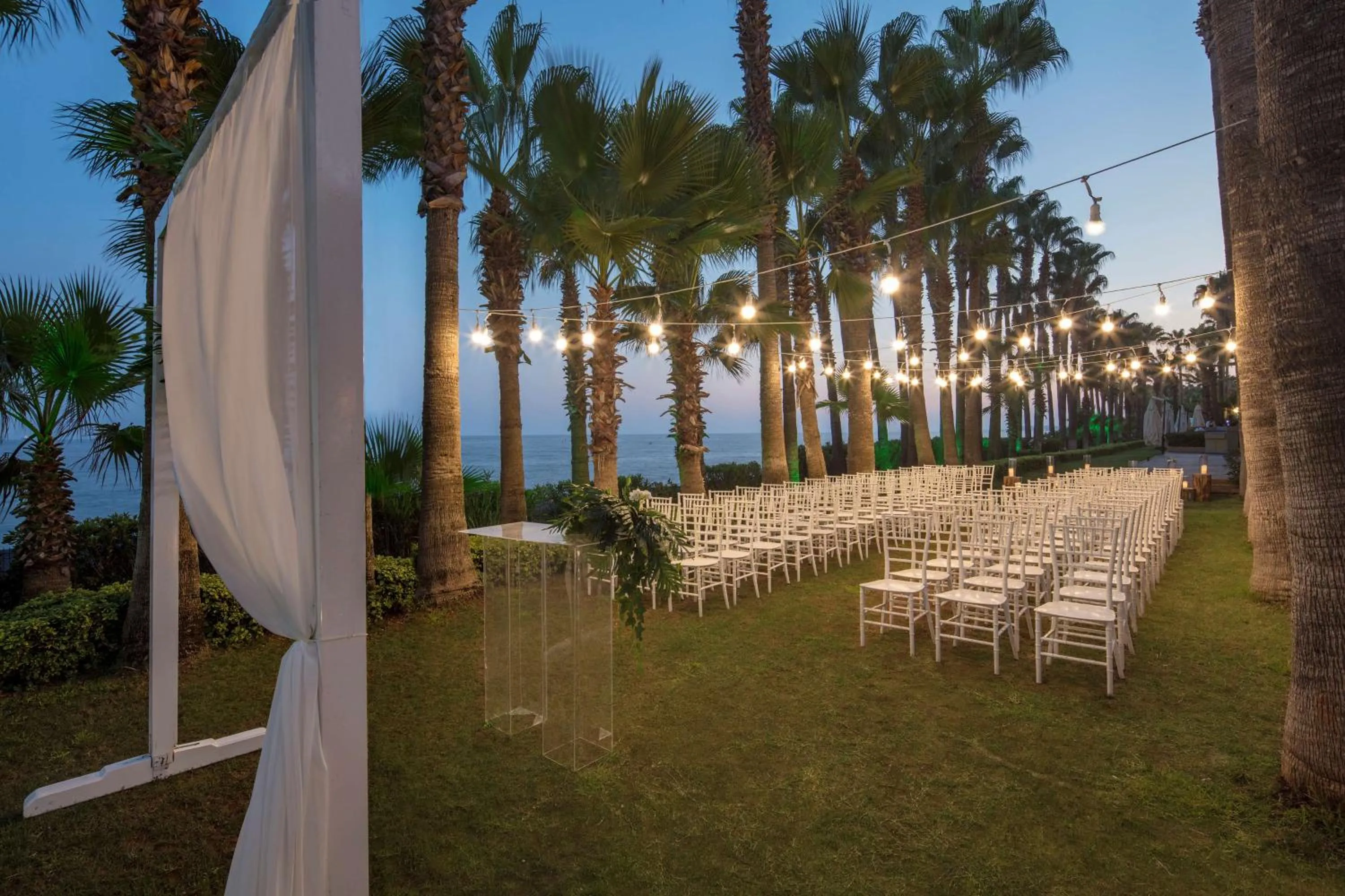 Garden in Mersin HiltonSA