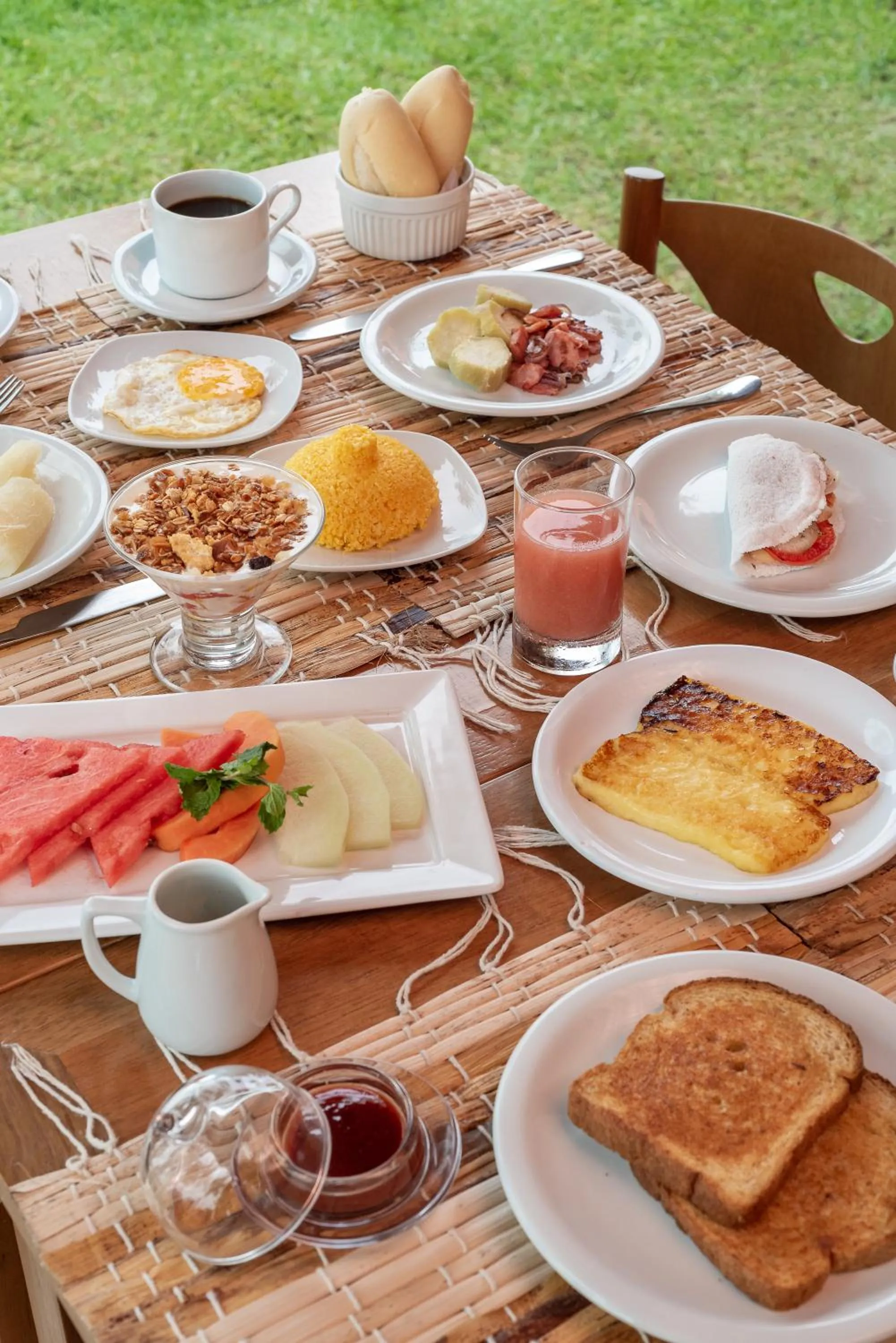 Food and drinks in Pousada Rota Ecológica