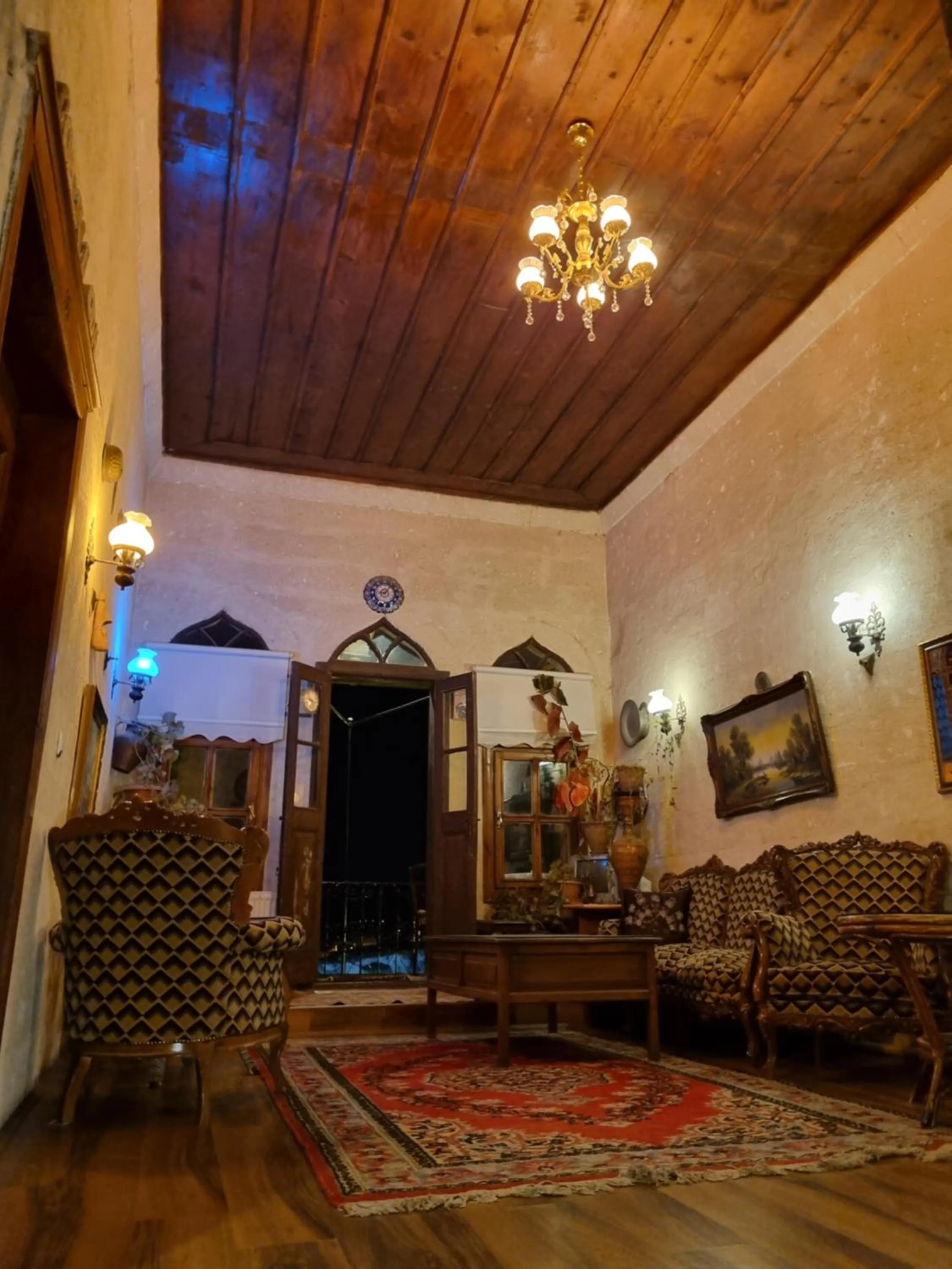 Seating area in Born Hotel