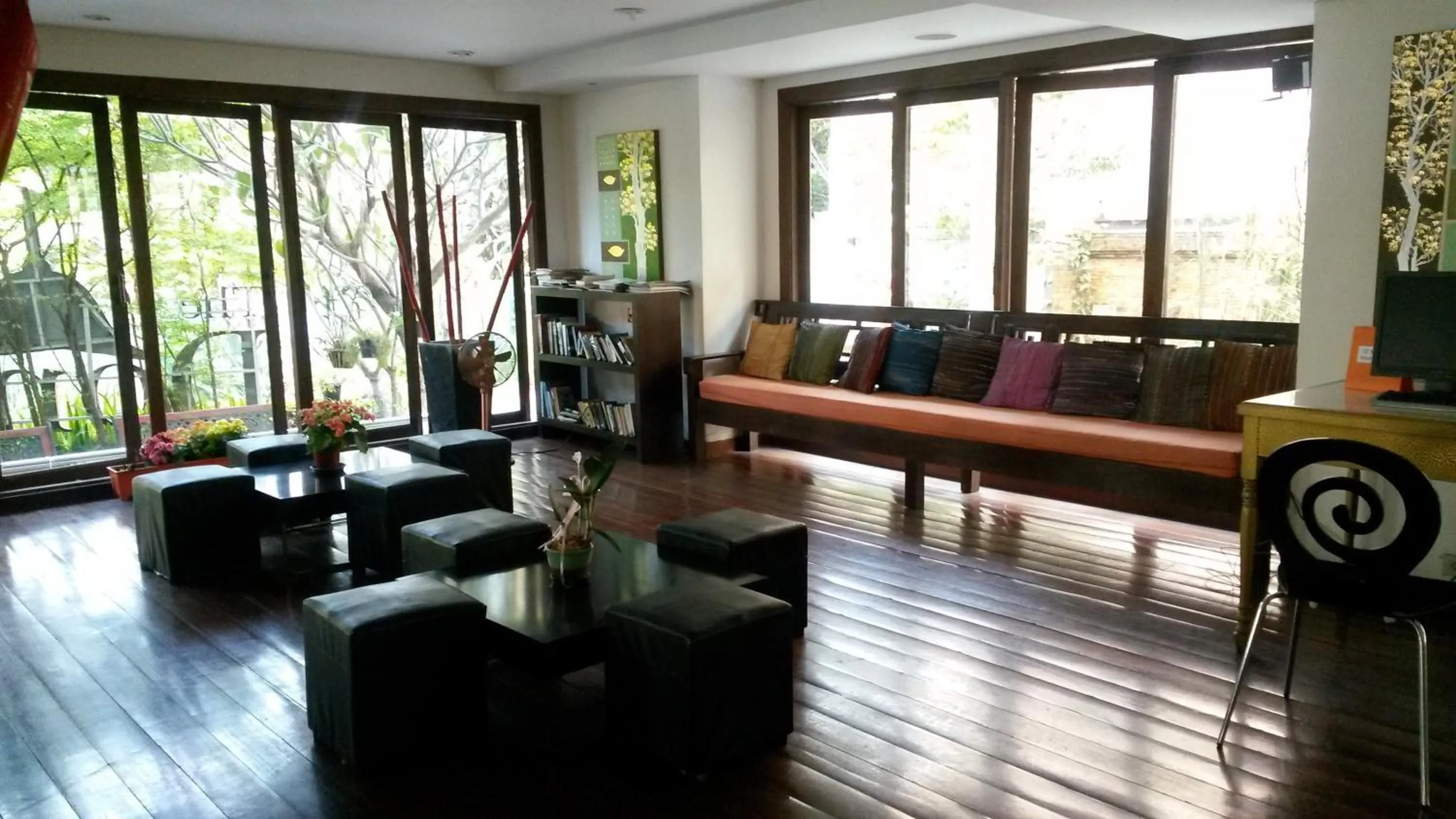 Day in The Dome Residence