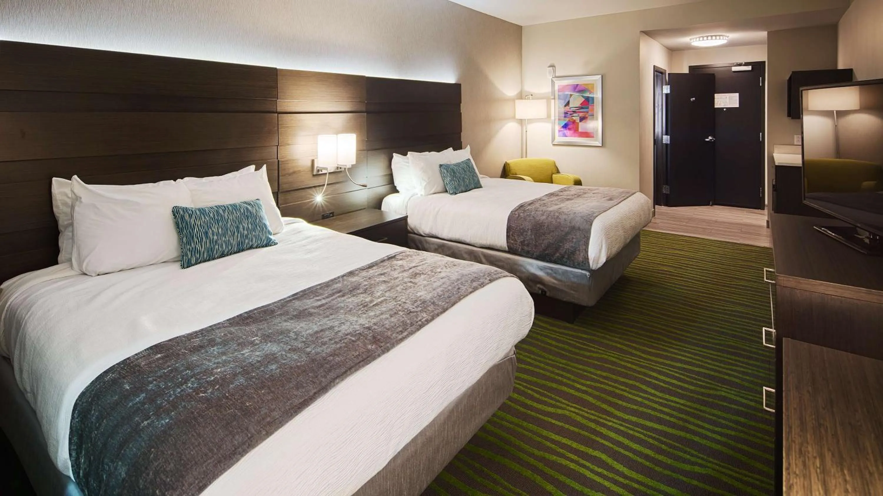 Photo of the whole room, Bed in Best Western Plus Prien Lake Hotel & Suites - Lake Charles