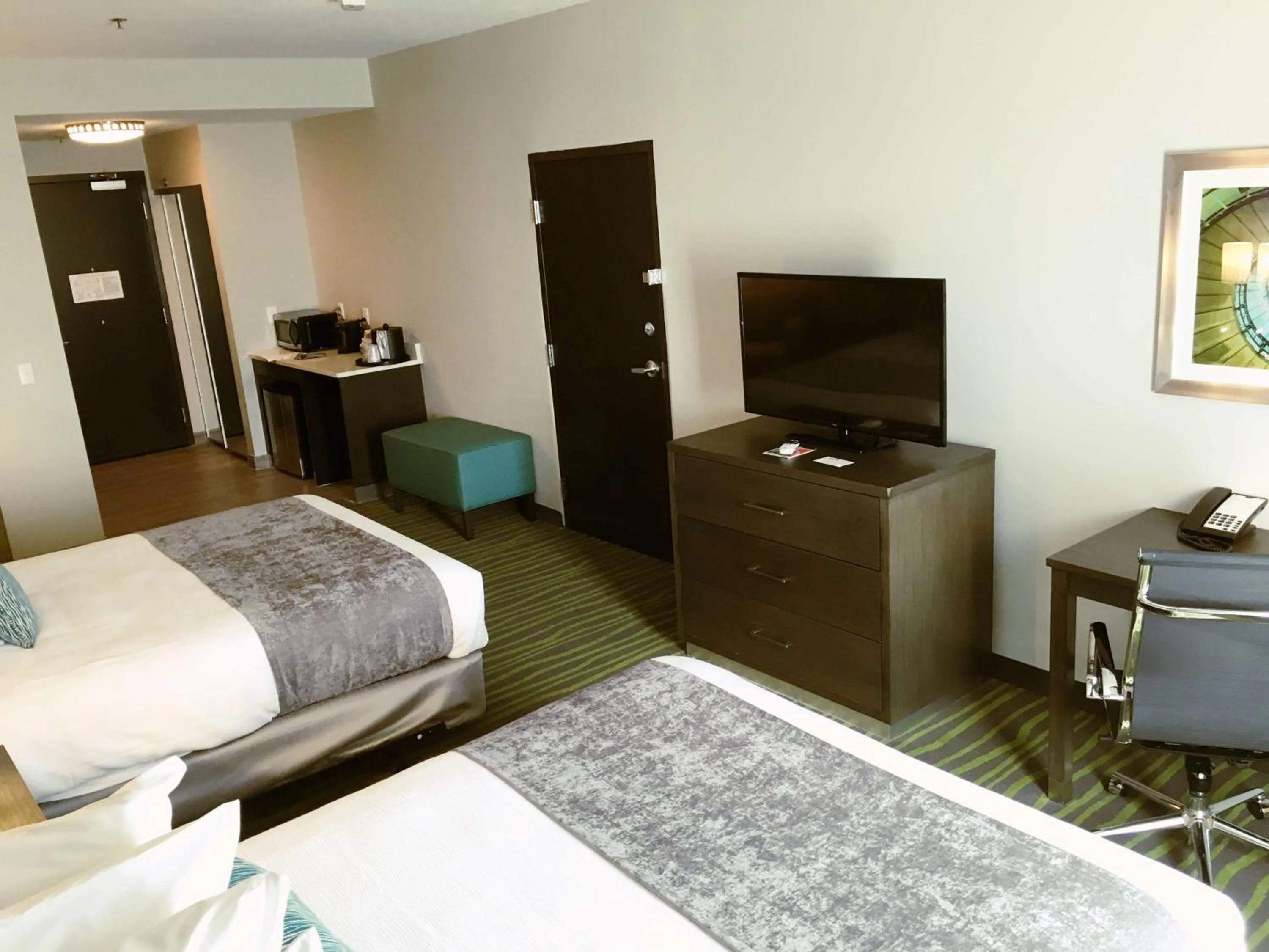 Photo of the whole room, Bed in Best Western Plus Prien Lake Hotel & Suites - Lake Charles